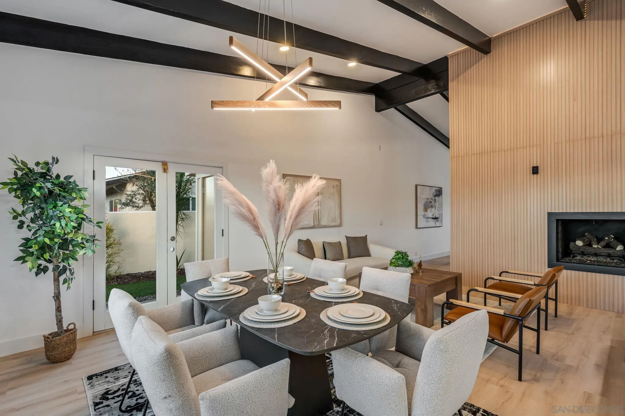 https://cdn.realtyfeed.com/cdn/127/260020756/072e5192f92436a506f56a3de0f2384b.webp