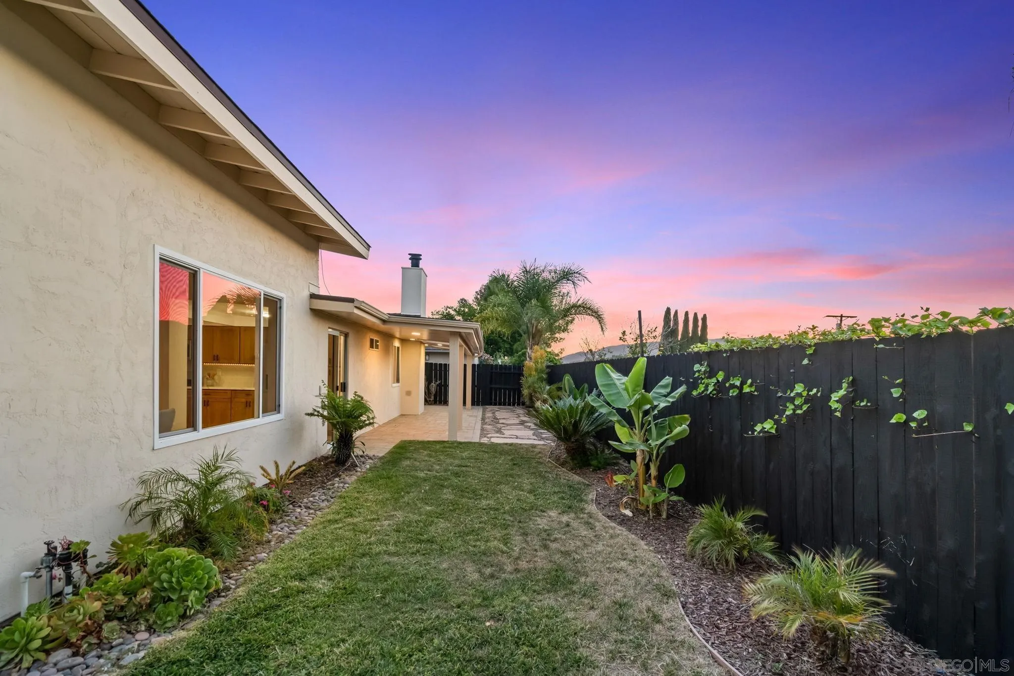 https://cdn.realtyfeed.com/cdn/127/260020756/78b80e81e71f1cadb00f0ac16aef9b90.webp