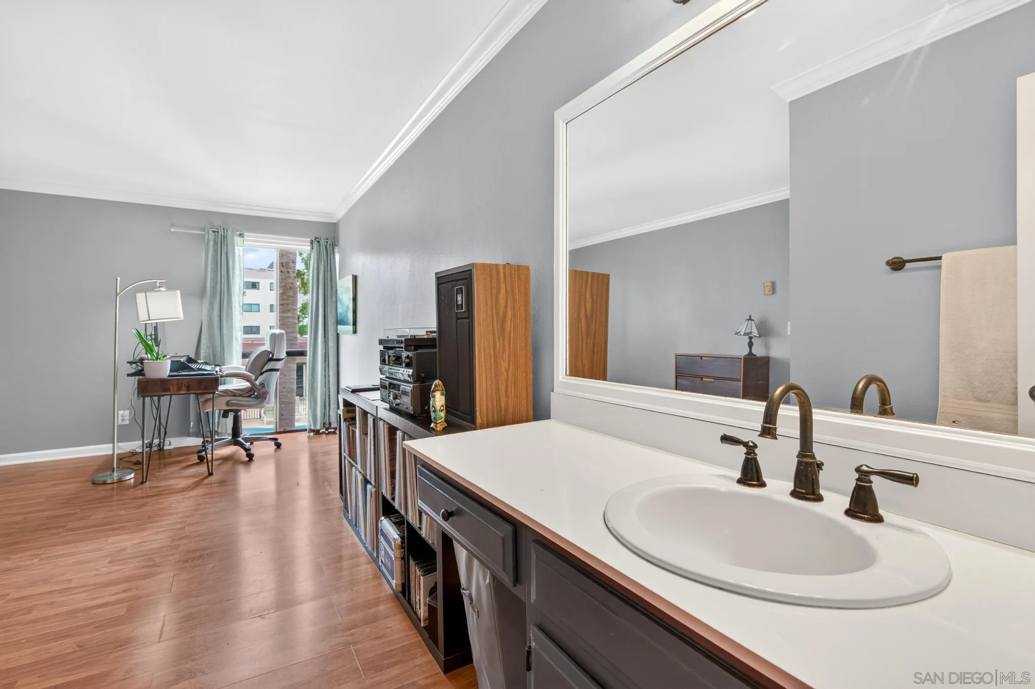 https://cdn.realtyfeed.com/cdn/127/260020760/8379b986be078b6b16cf649a199000bf.webp