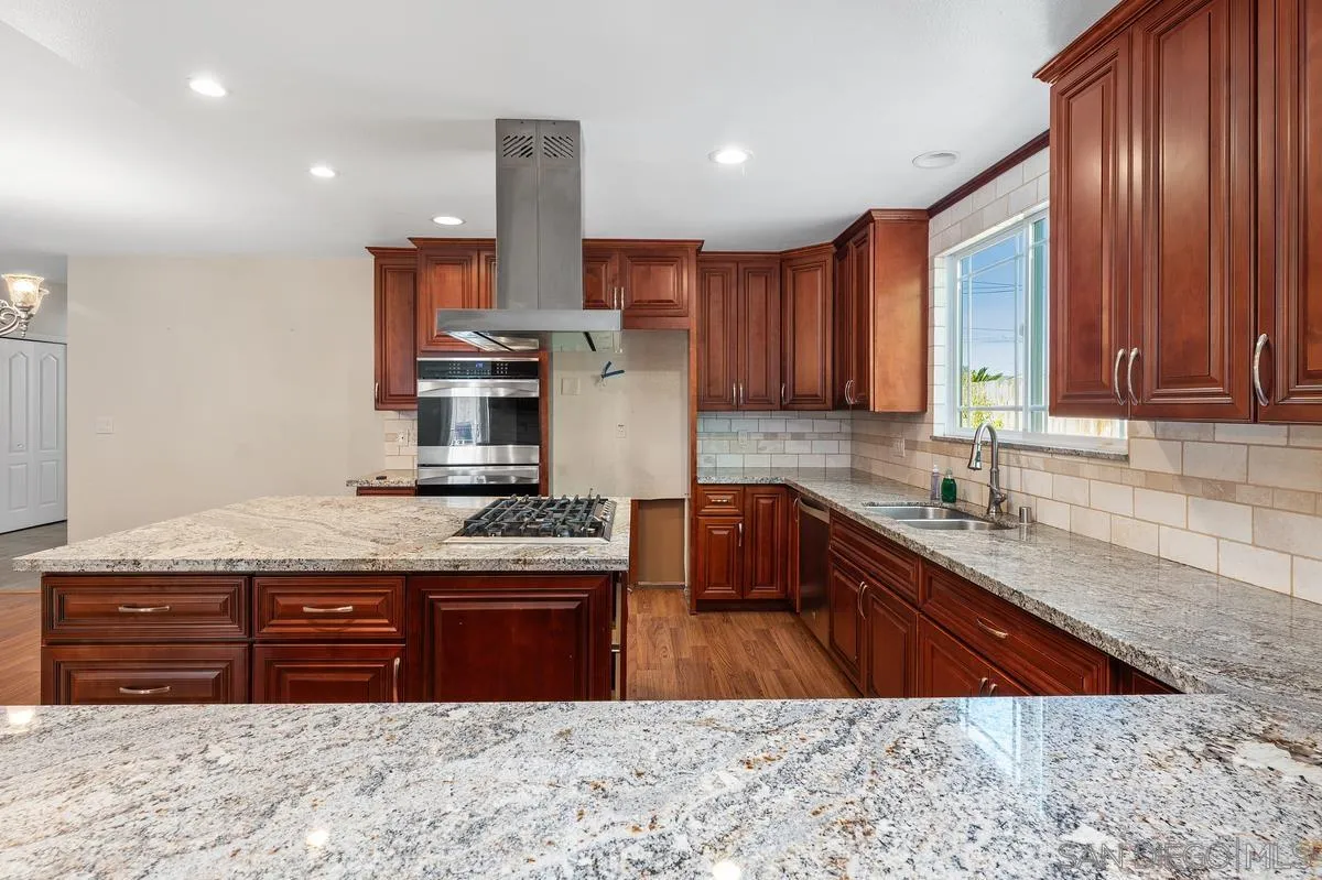 https://cdn.realtyfeed.com/cdn/127/260020761/1a207cac9282bebeedfdb73c33cb8894.webp