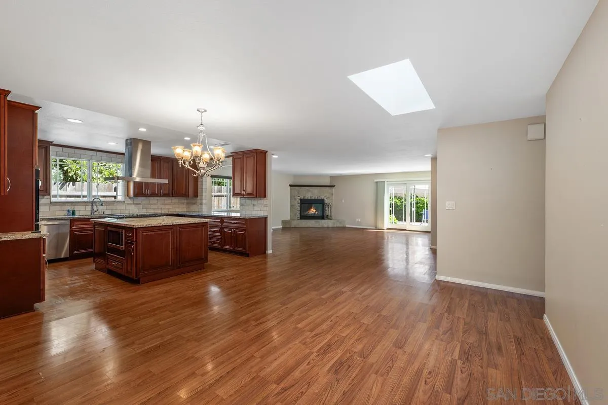 https://cdn.realtyfeed.com/cdn/127/260020761/b5ce5f8105f527c1794e0a70f7724a90.webp