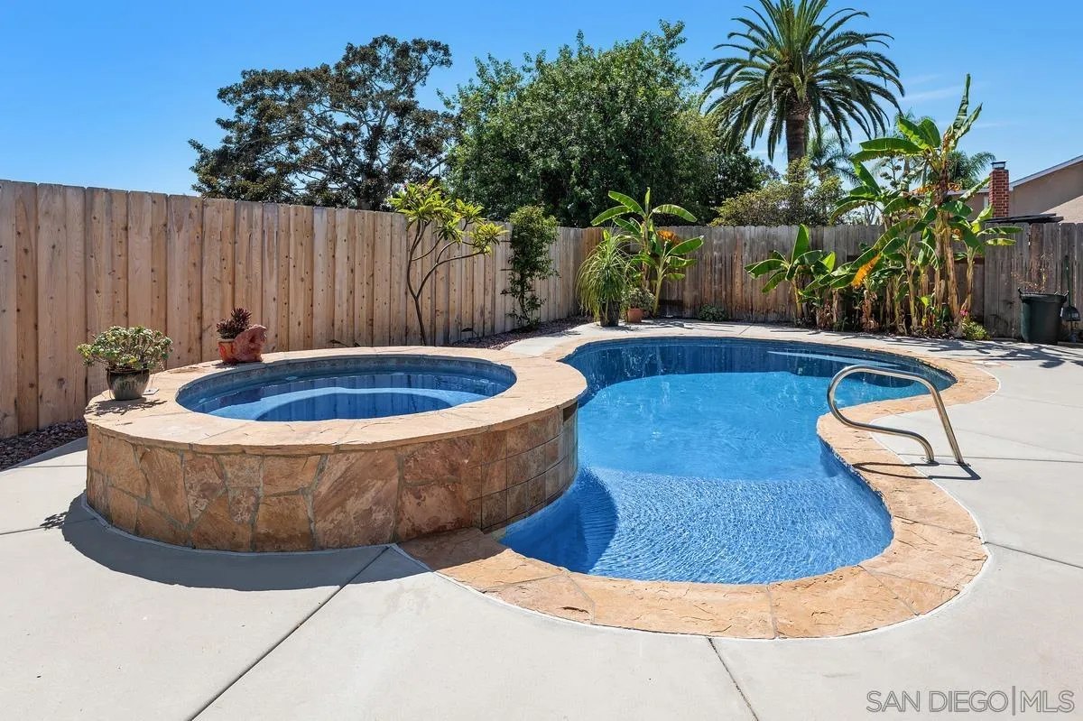 https://cdn.realtyfeed.com/cdn/127/260020761/fb4b87a6ef15d3455c9c444958ebb5a0.webp
