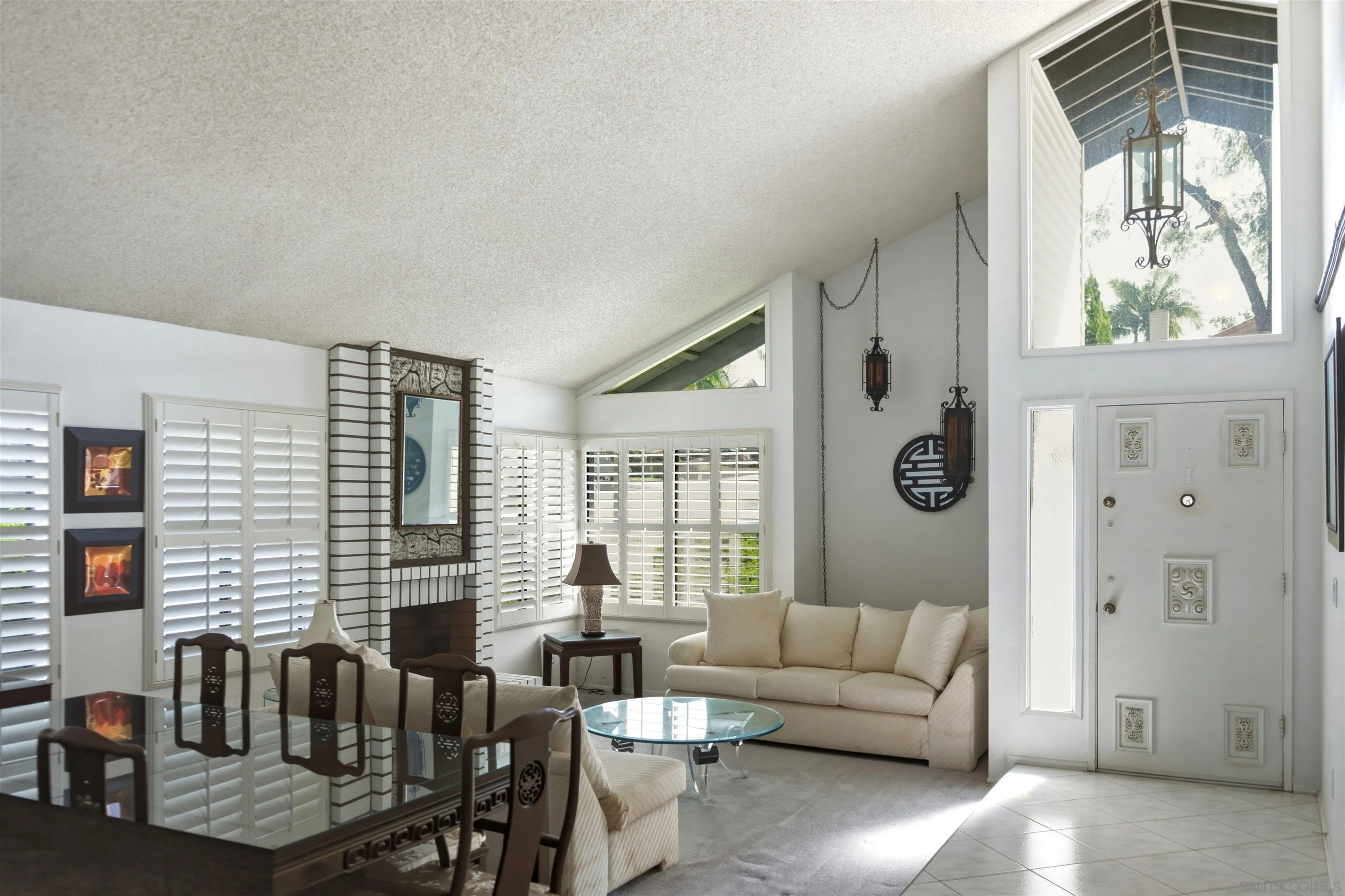 https://cdn.realtyfeed.com/cdn/127/260020763/e877a8f5b33d20c679b1cab0792c40aa.webp