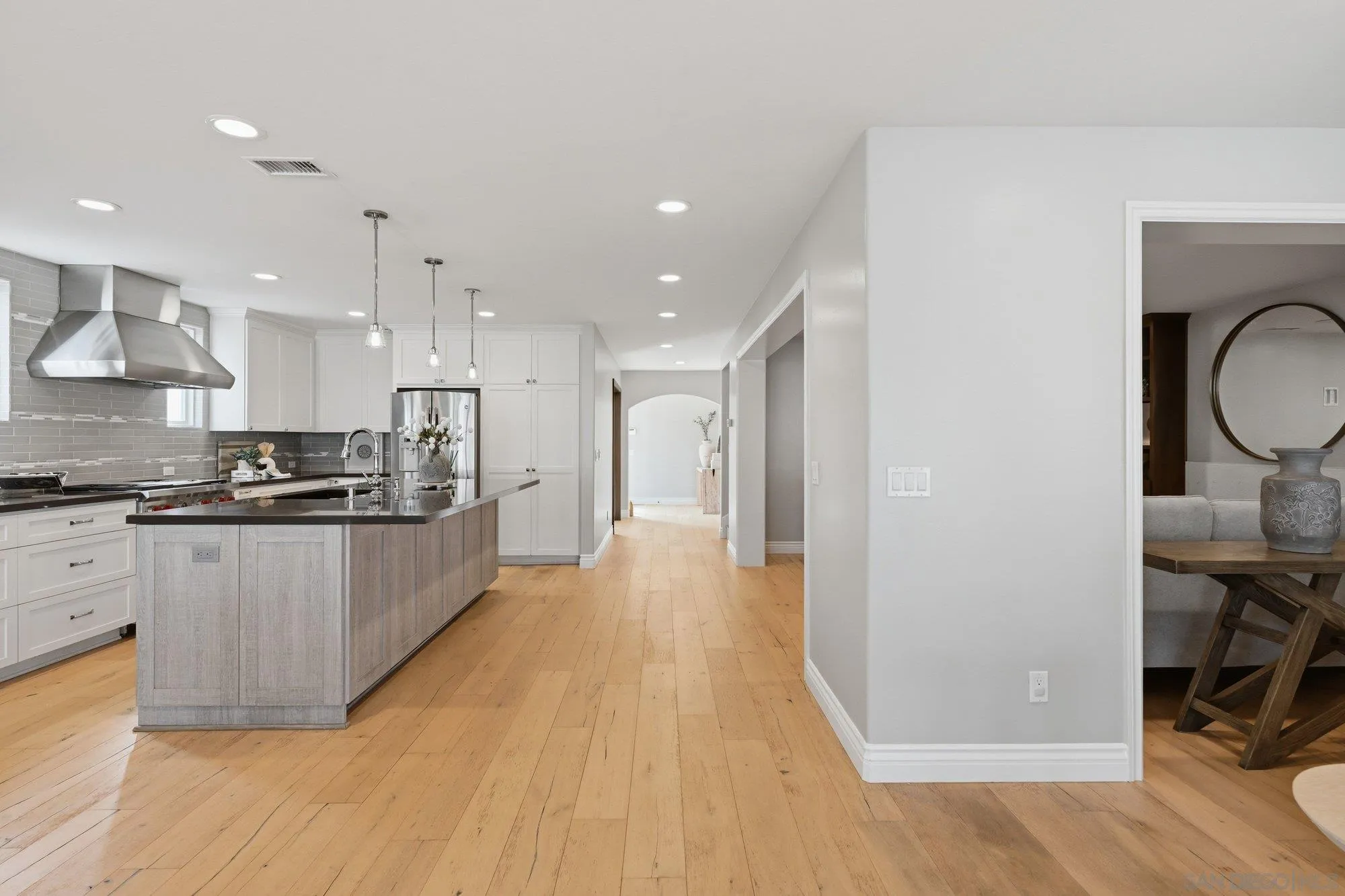 https://cdn.realtyfeed.com/cdn/127/260020767/443125c59c8872cd1e7c79d088129231.webp