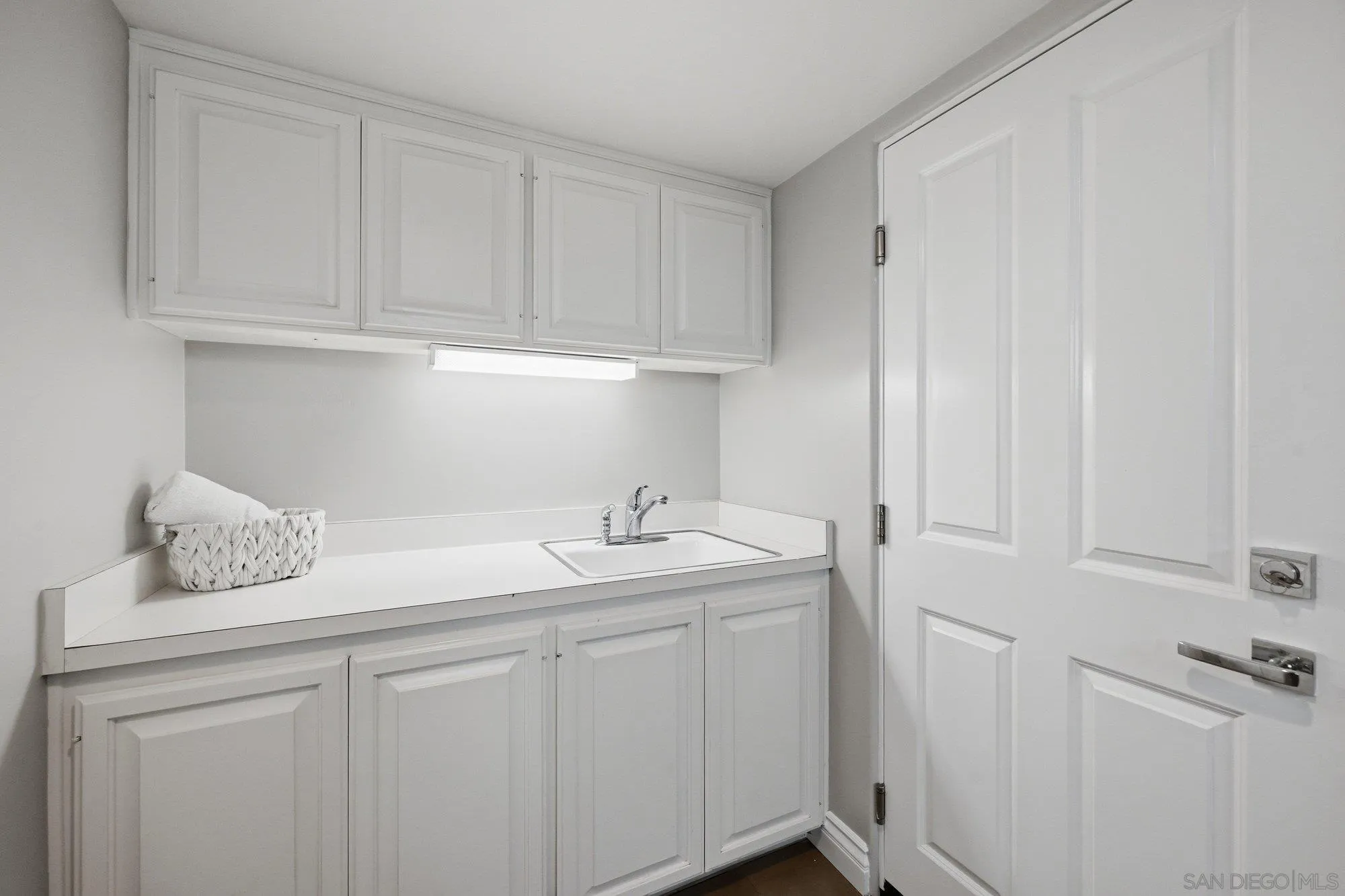 https://cdn.realtyfeed.com/cdn/127/260020767/9206cfd01b2c065cb029a928908047bd.webp