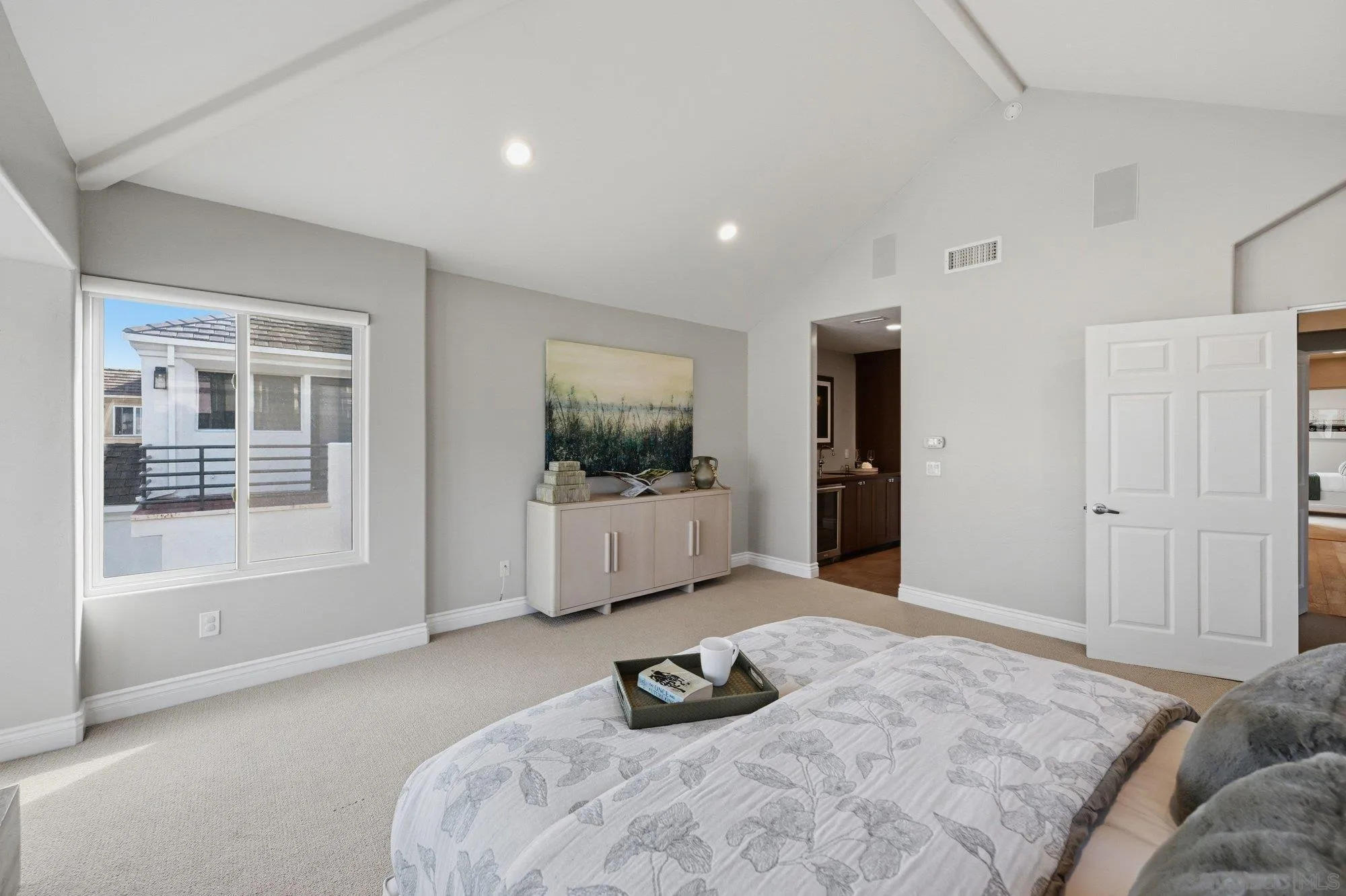 https://cdn.realtyfeed.com/cdn/127/260020767/957e5b076415ce1c958631dbd17f1dbf.webp