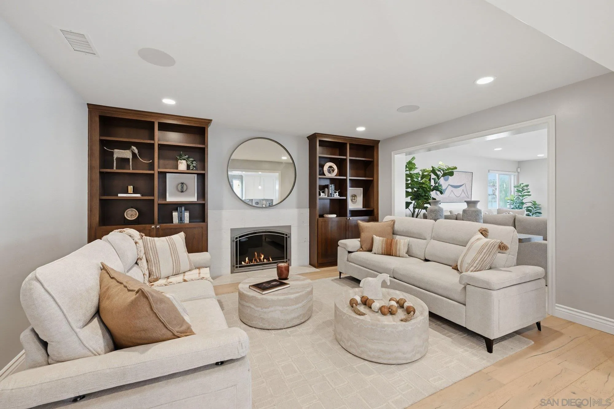 https://cdn.realtyfeed.com/cdn/127/260020767/b034d2b63d989342478f703701df6c34.webp