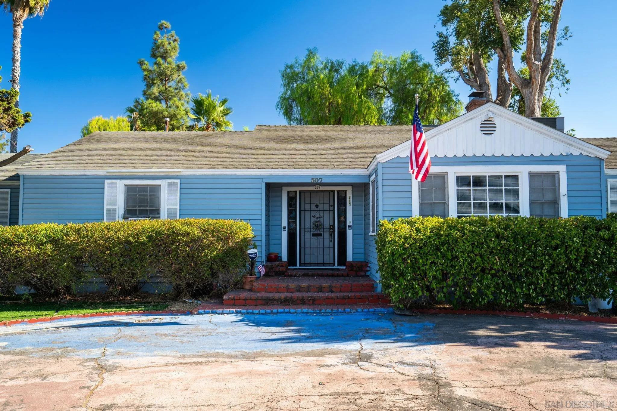 https://cdn.realtyfeed.com/cdn/127/260020777/eb97c4401ea78b496511a6ee99d83039.webp