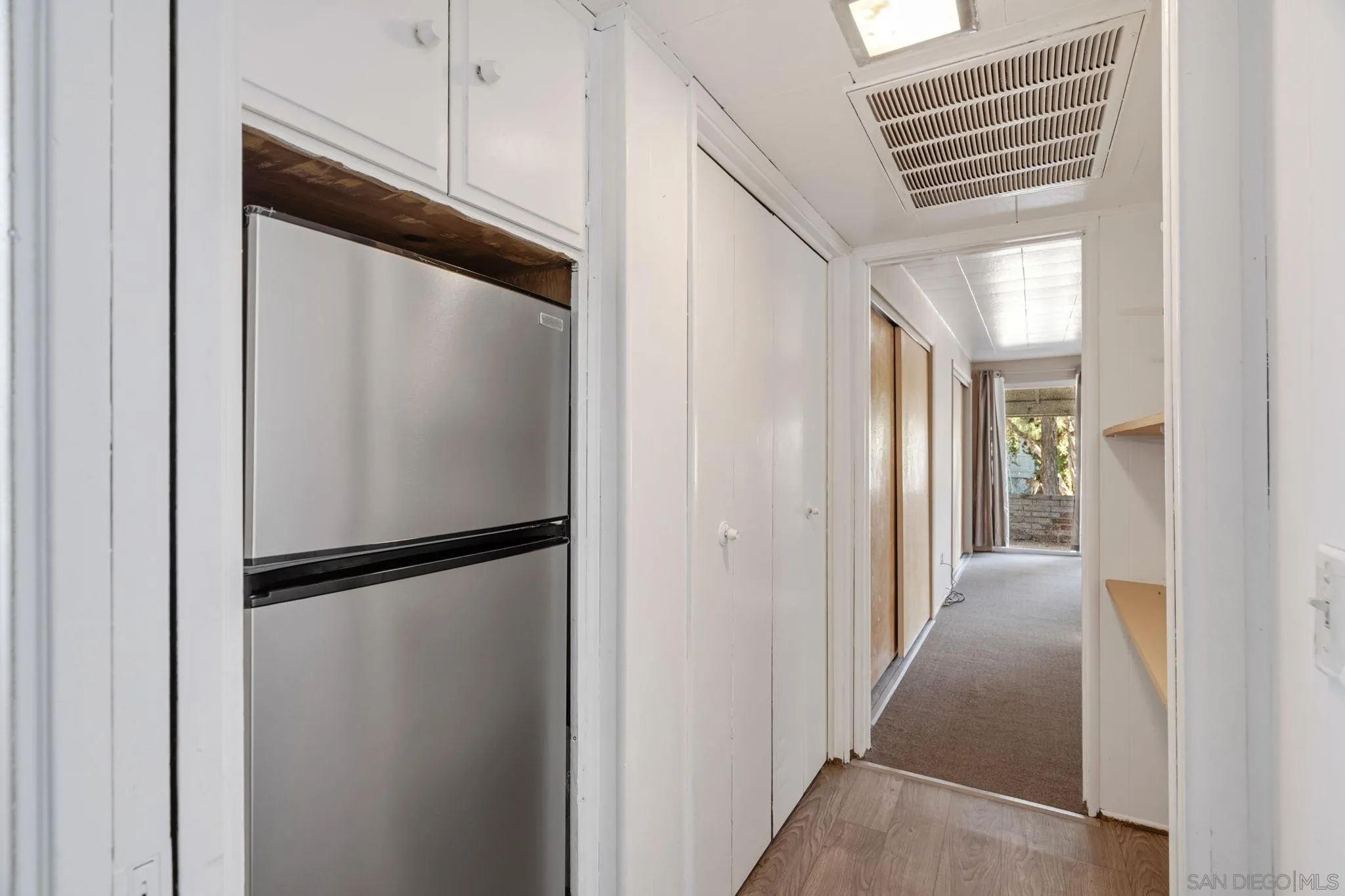 https://cdn.realtyfeed.com/cdn/127/260020777/f57715e7c5e77ae02f1a44f505aa7a1e.webp
