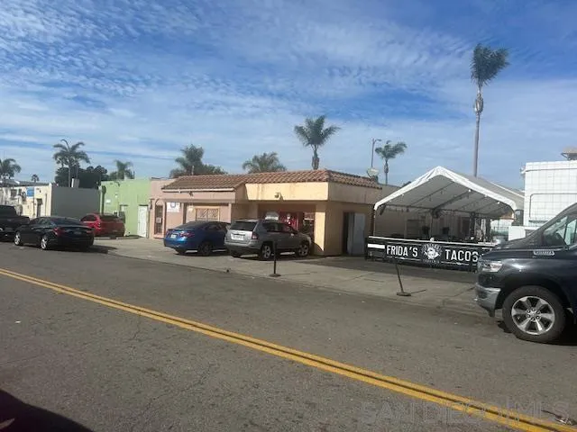 651-53 E. Valley Packway, Escondido, CA 92025 - Photo 5 of 8, Escondido, CA