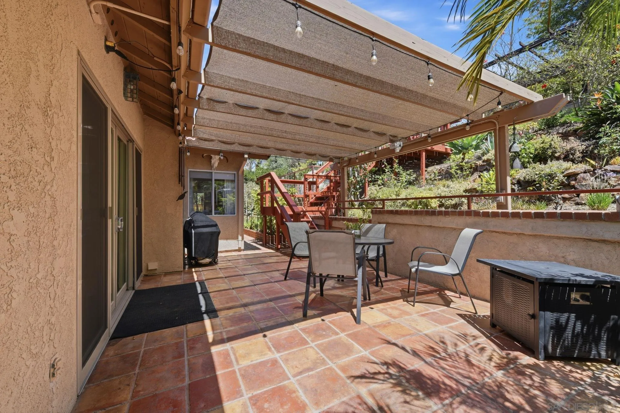 https://cdn.realtyfeed.com/cdn/127/260020786/49342b22915f63c1da03bf4ca6c14c36.webp