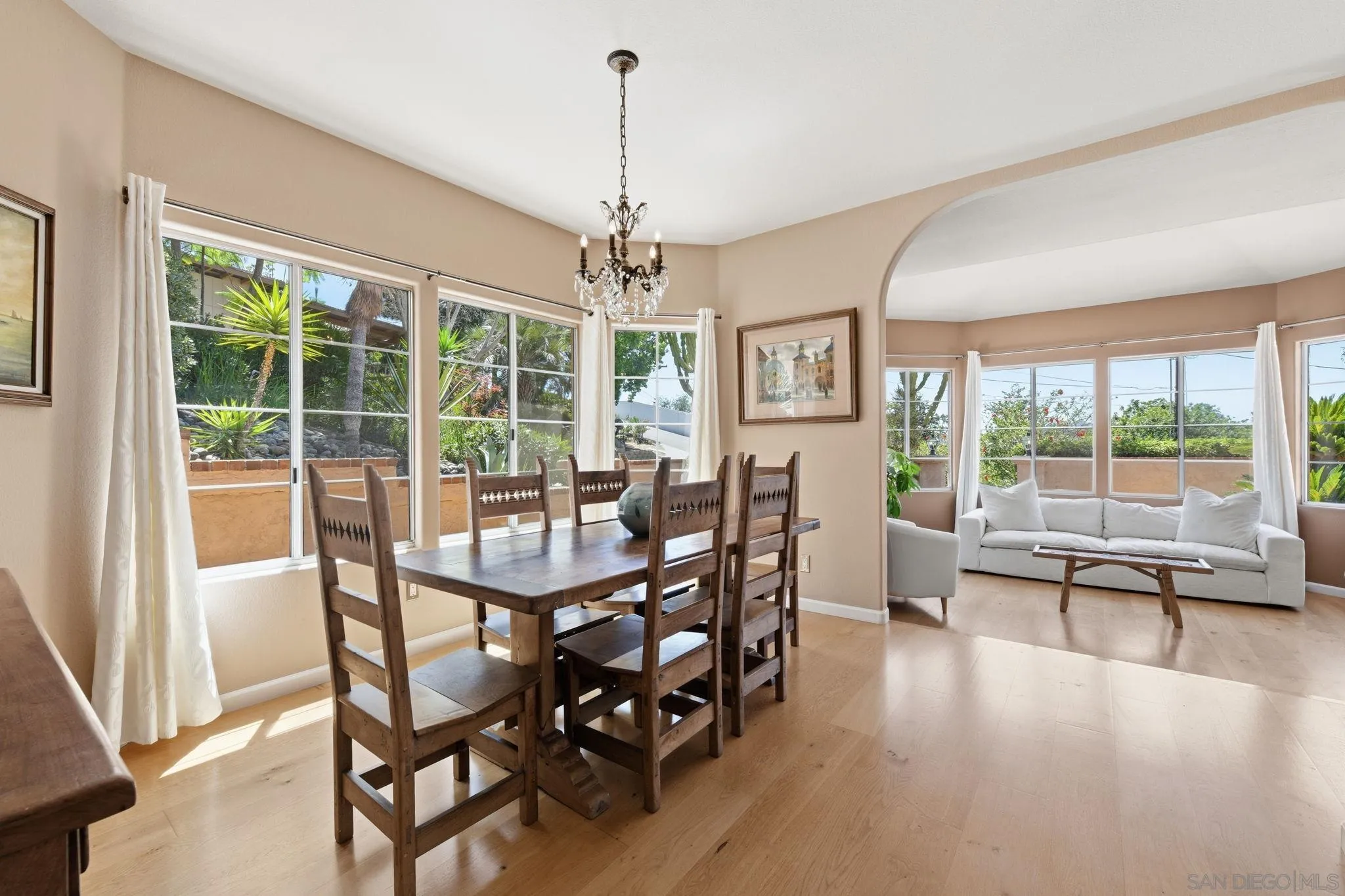 https://cdn.realtyfeed.com/cdn/127/260020786/78b52129117db4a64b0a2f4015f7286d.webp