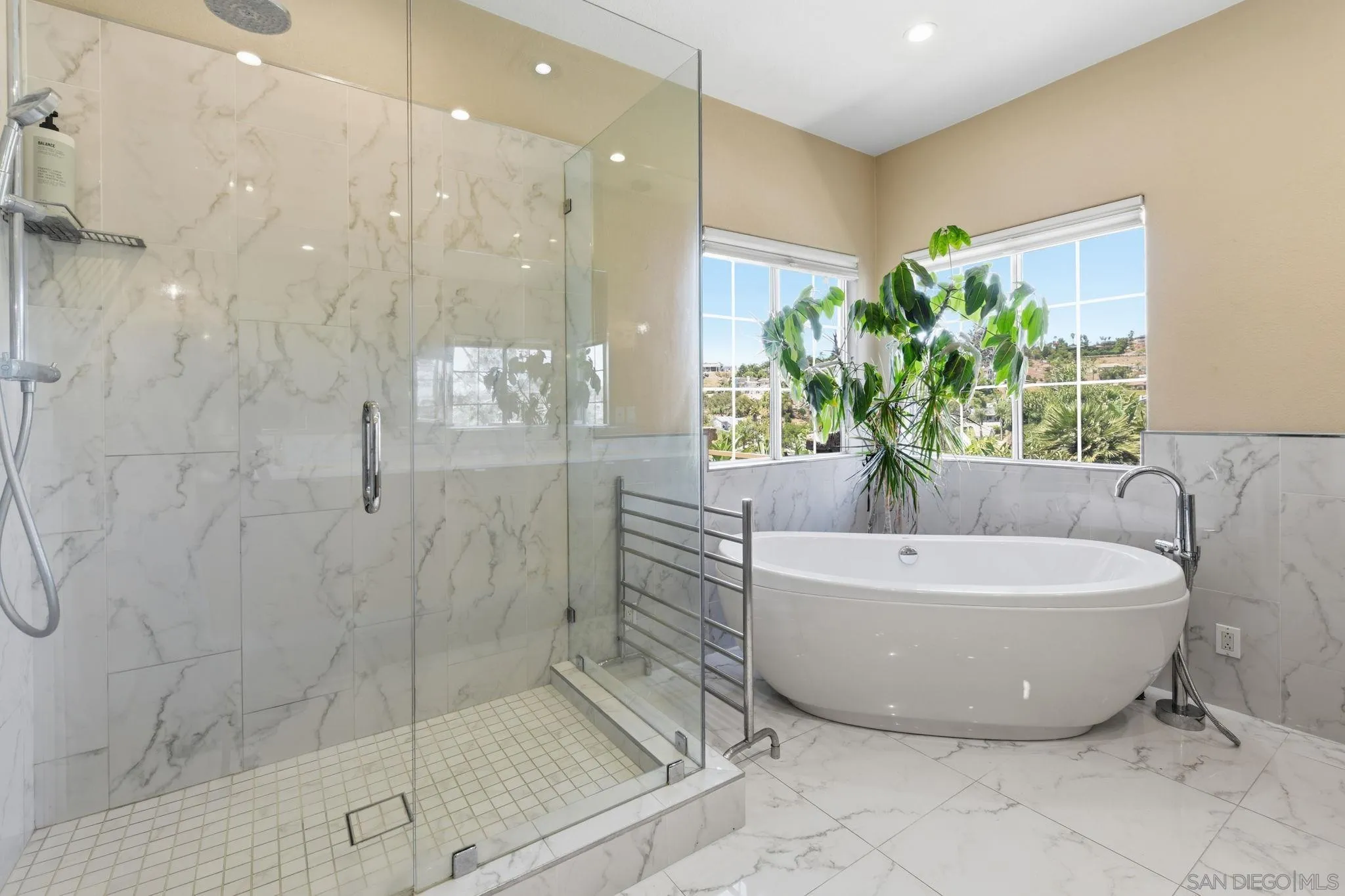 https://cdn.realtyfeed.com/cdn/127/260020786/d01adbcdc35f04122602c029c716185e.webp