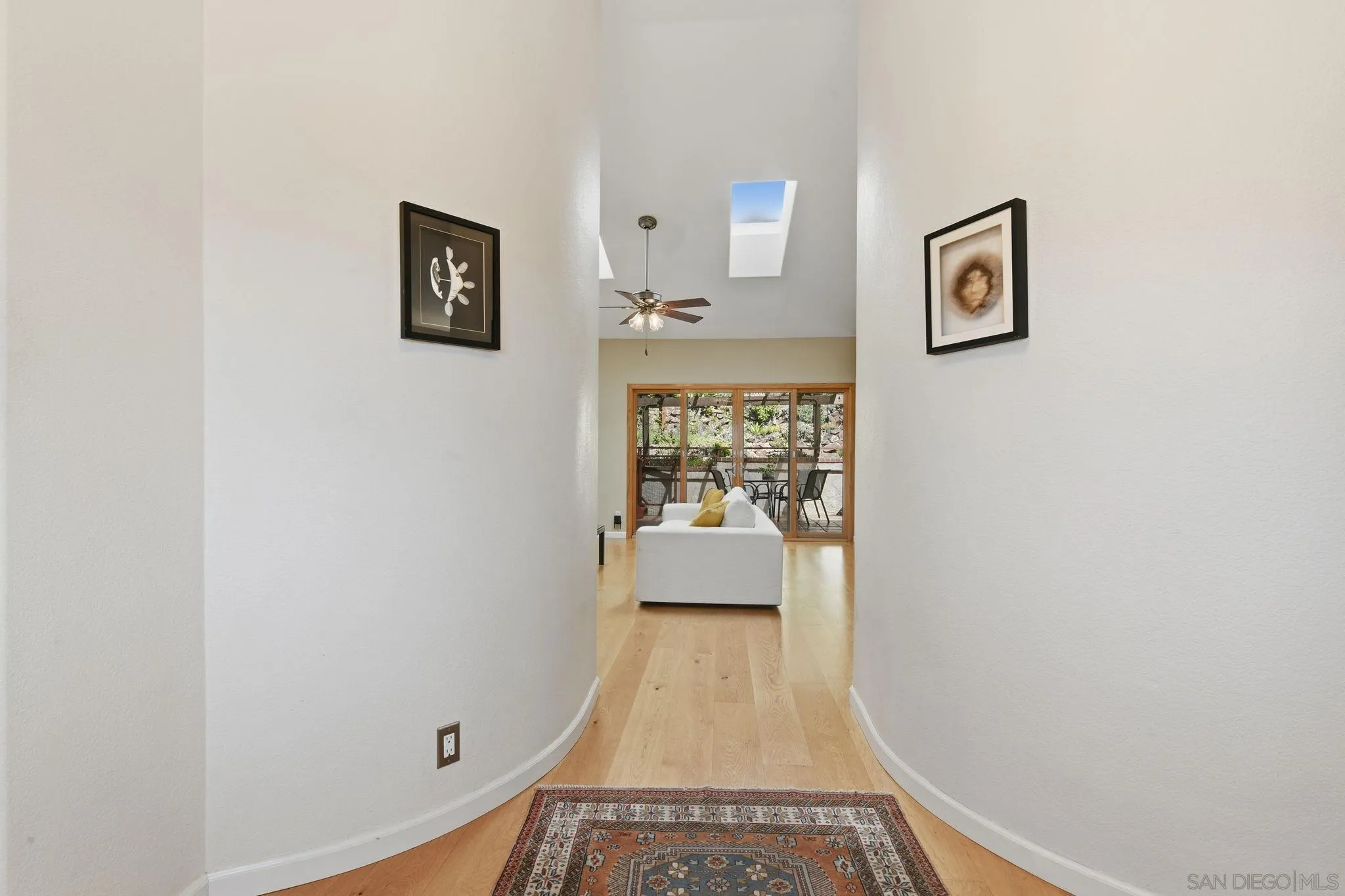 https://cdn.realtyfeed.com/cdn/127/260020786/dc69c825d51bb7fa93c104ef9f332148.webp
