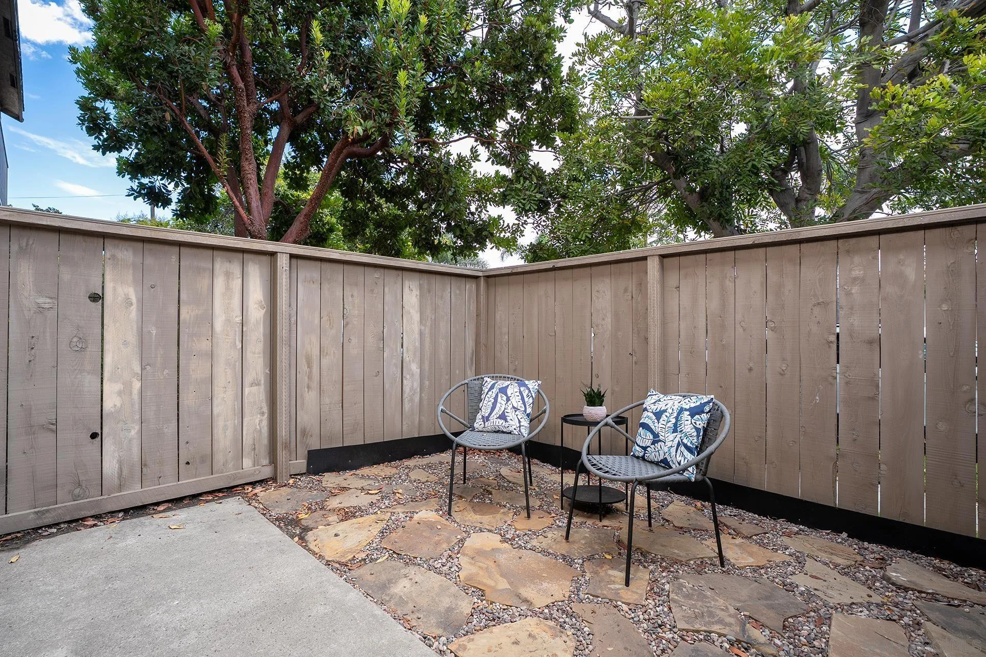 https://cdn.realtyfeed.com/cdn/127/260020787/09c253d9ca97ca08bacb08d510d1b72e.webp