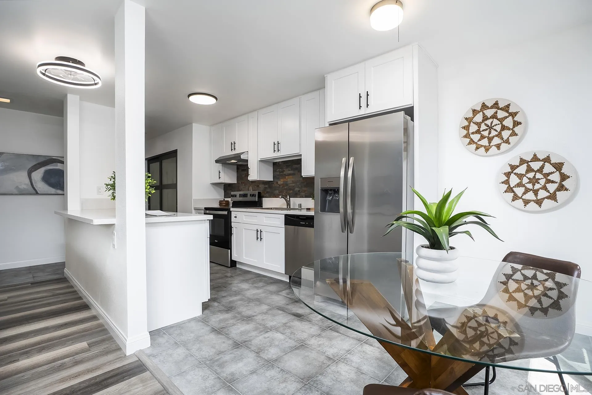 https://cdn.realtyfeed.com/cdn/127/260020787/80dfd95341a707bfb7f02041e1c6438d.webp