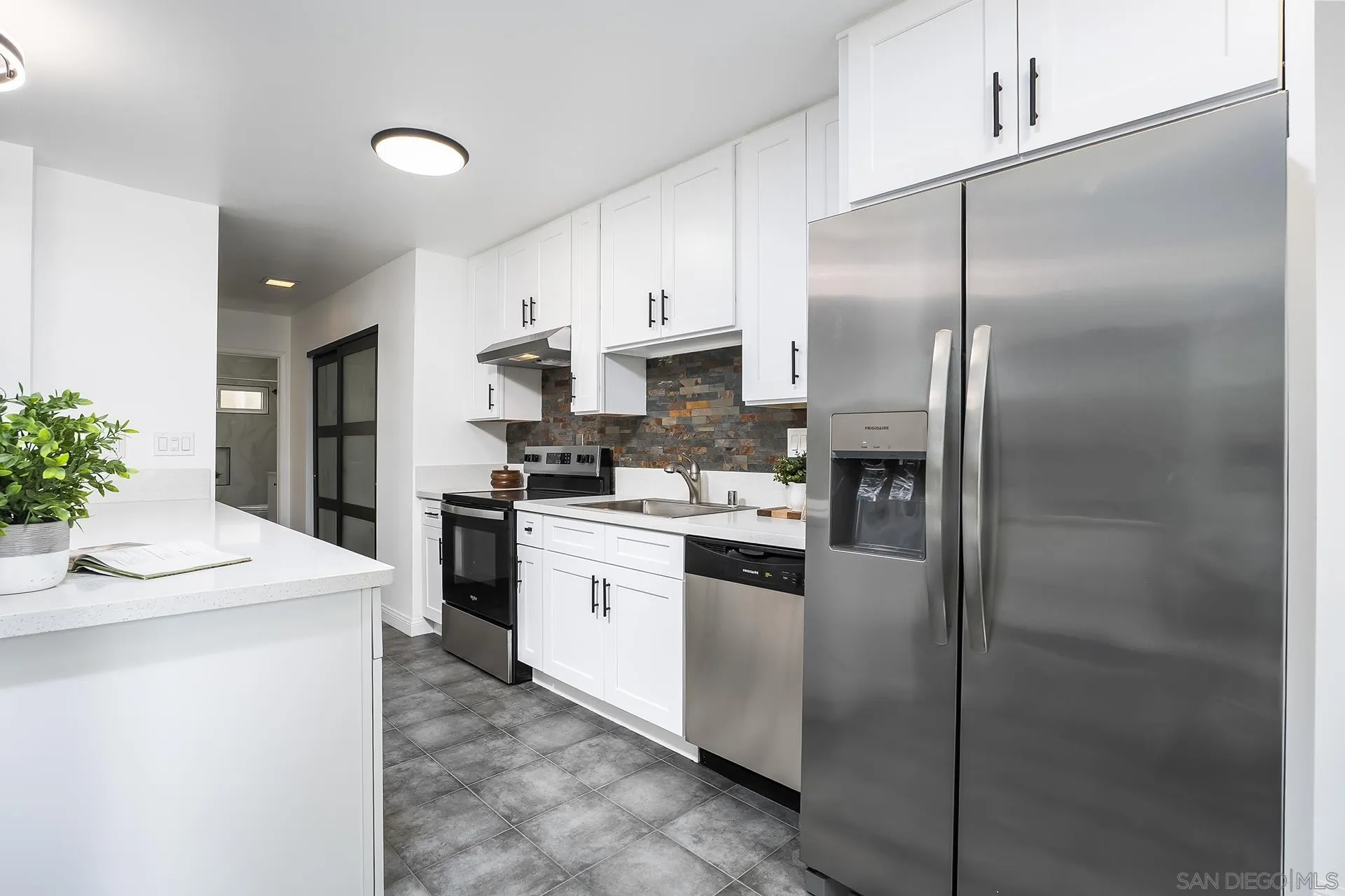 https://cdn.realtyfeed.com/cdn/127/260020787/818b721b97101d7af57bbffe15dec4ff.webp