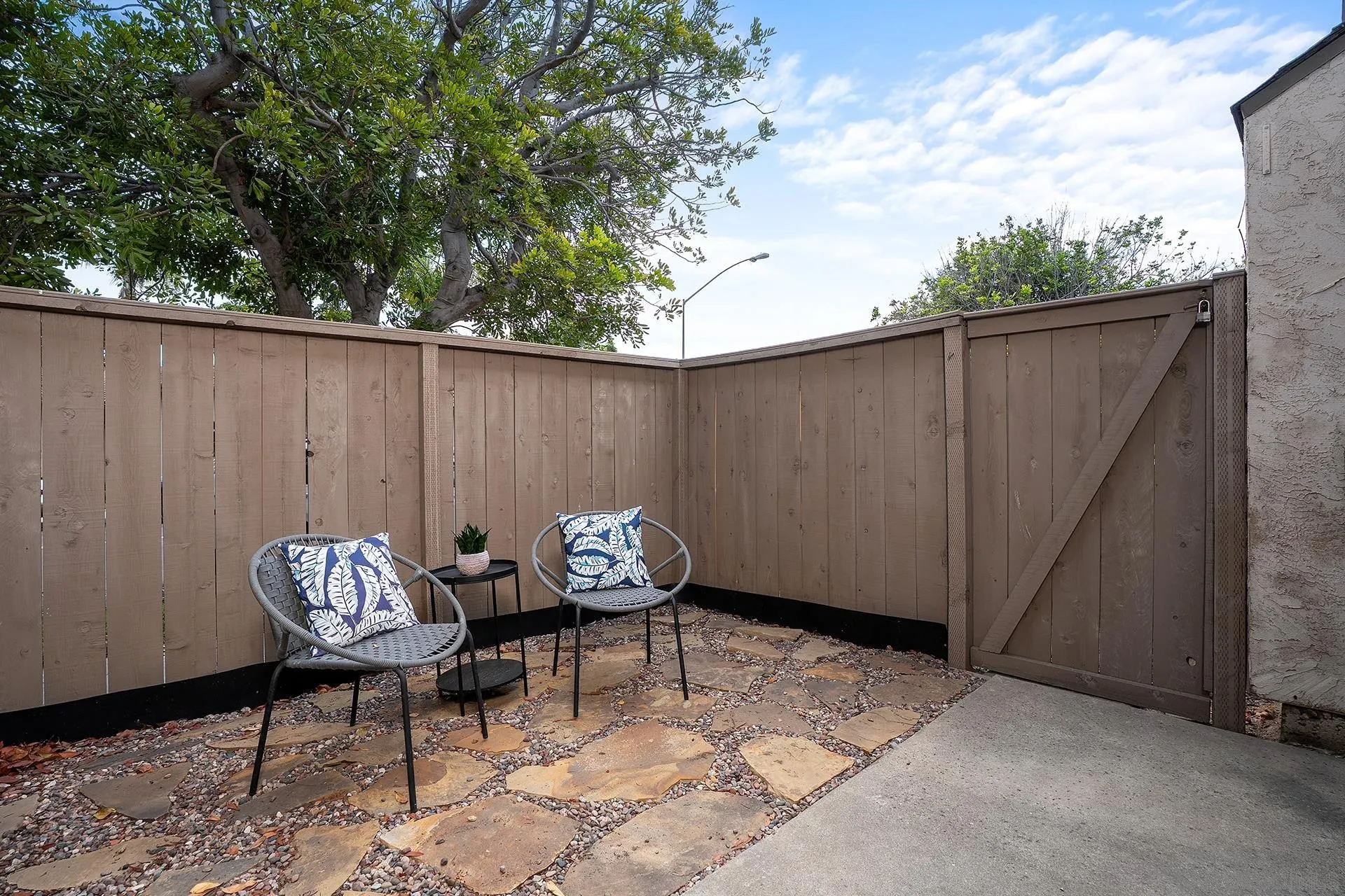 https://cdn.realtyfeed.com/cdn/127/260020787/c3c070d86b69ce3db5d51dcb193e2d1a.webp