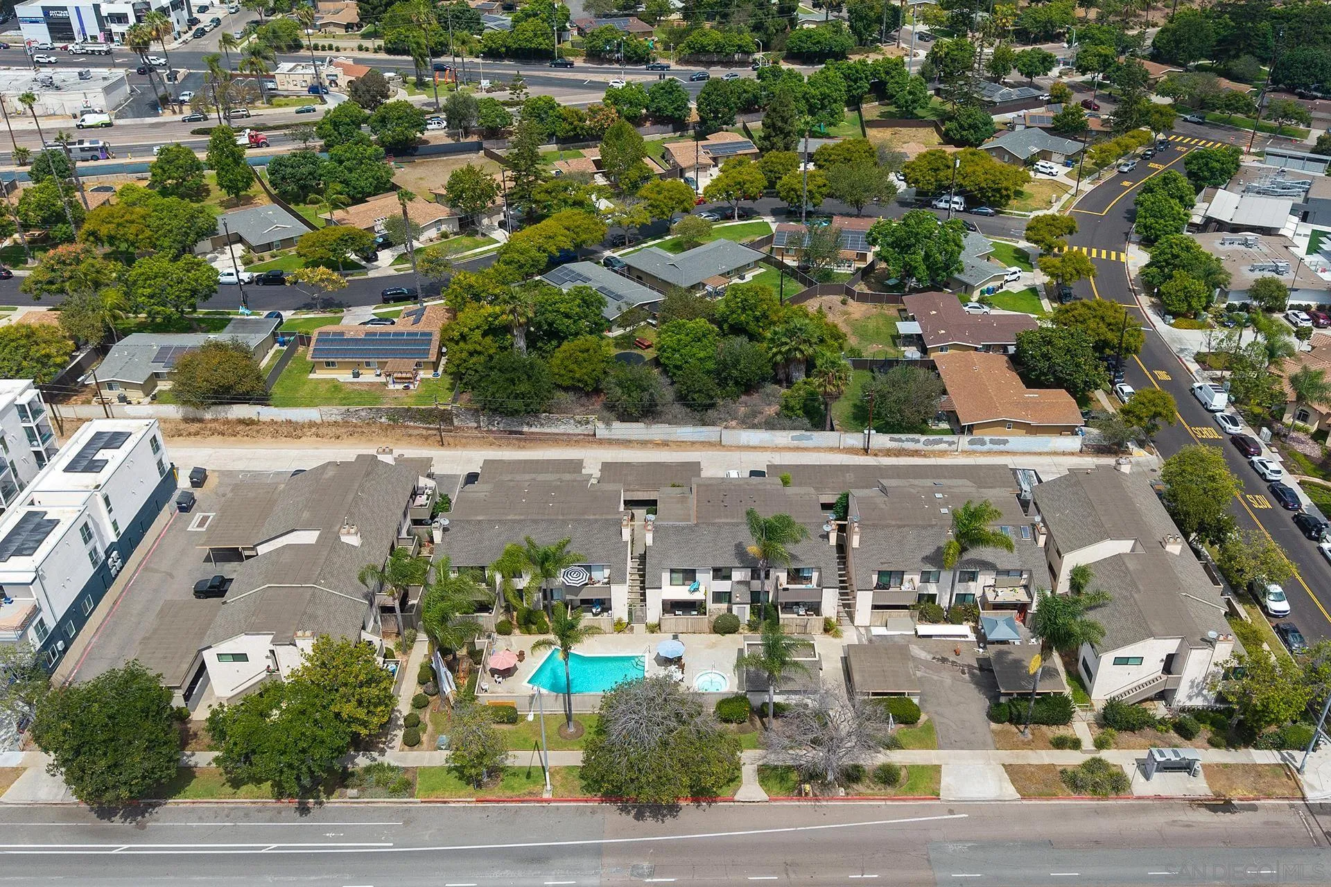 https://cdn.realtyfeed.com/cdn/127/260020787/faea0f7551674afeb604fbb4fb5cbb5e.webp