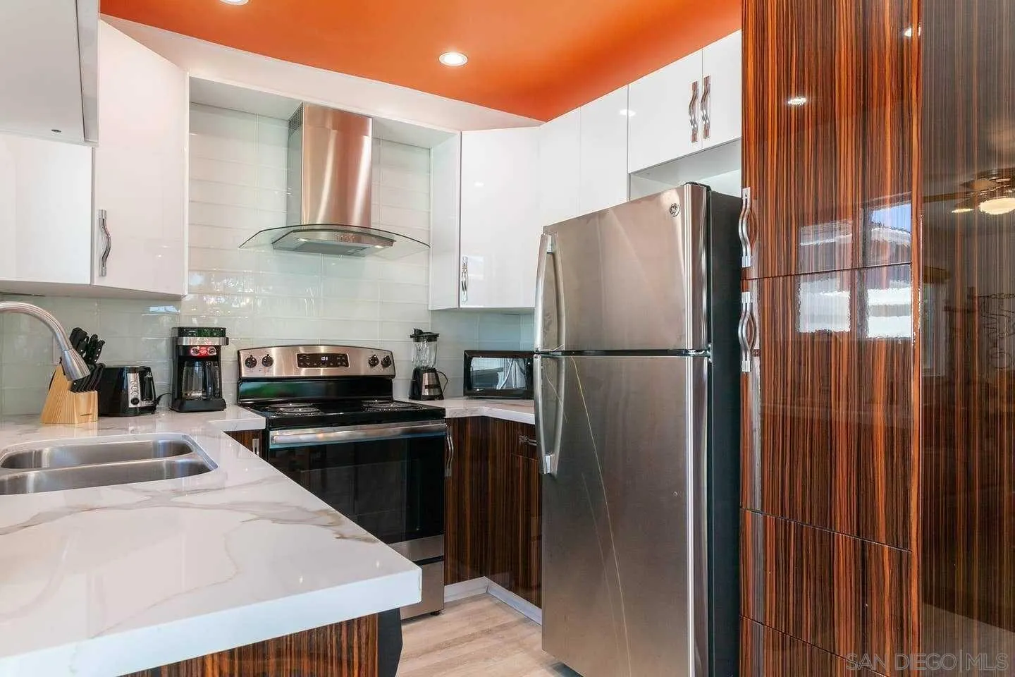 4073 Gresham St., San Diego, CA 92109 - Photo 5 of 20, San Diego, CA
