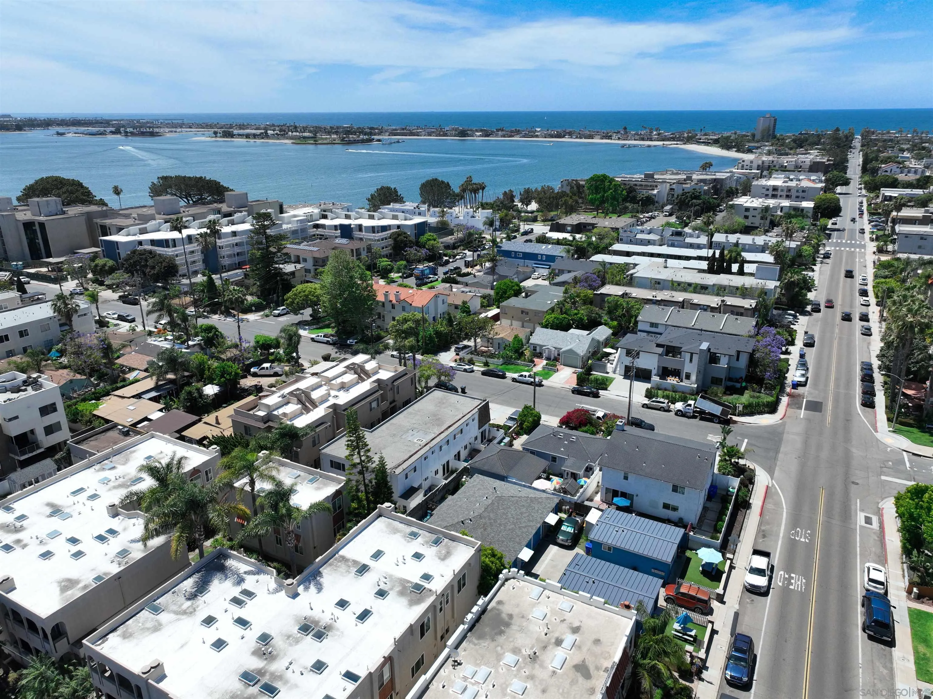 4073 Gresham St., San Diego, CA 92109 - Photo 3 of 20, San Diego, CA