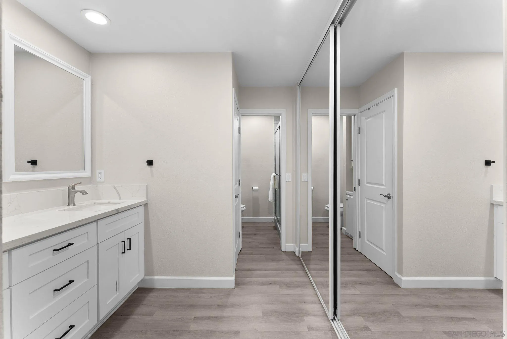 https://cdn.realtyfeed.com/cdn/127/260020797/25422e6ca05ce57d2df4b15354ee564d.webp
