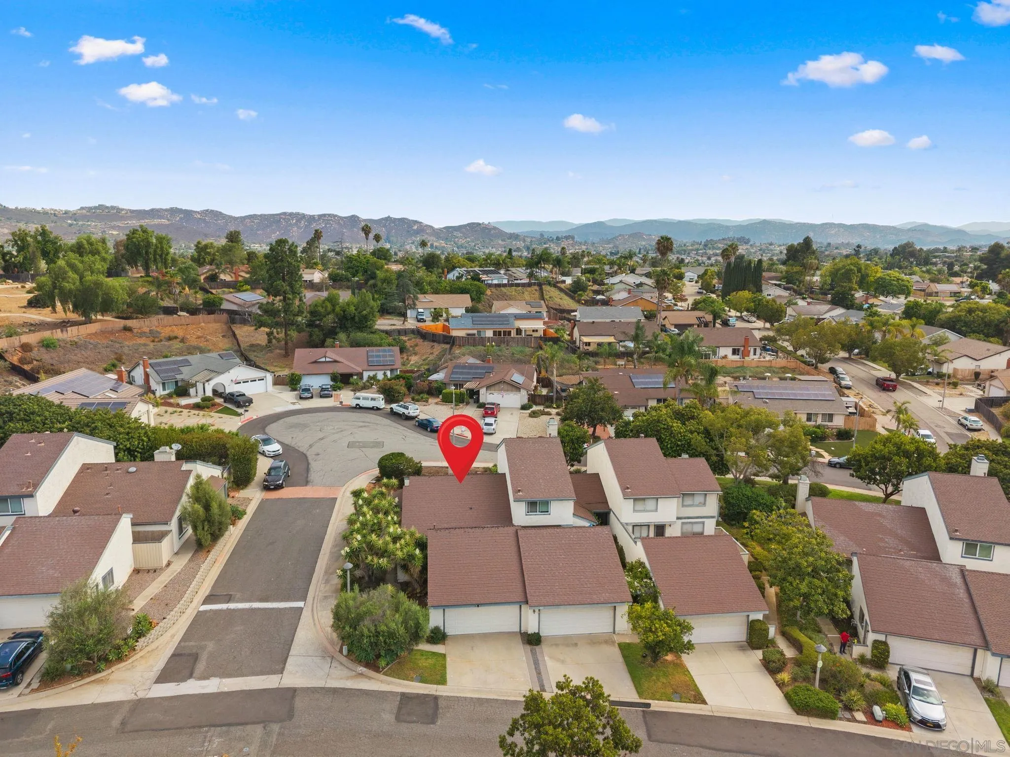 https://cdn.realtyfeed.com/cdn/127/260020797/38741586013b63625fec7de6be3059cb.webp