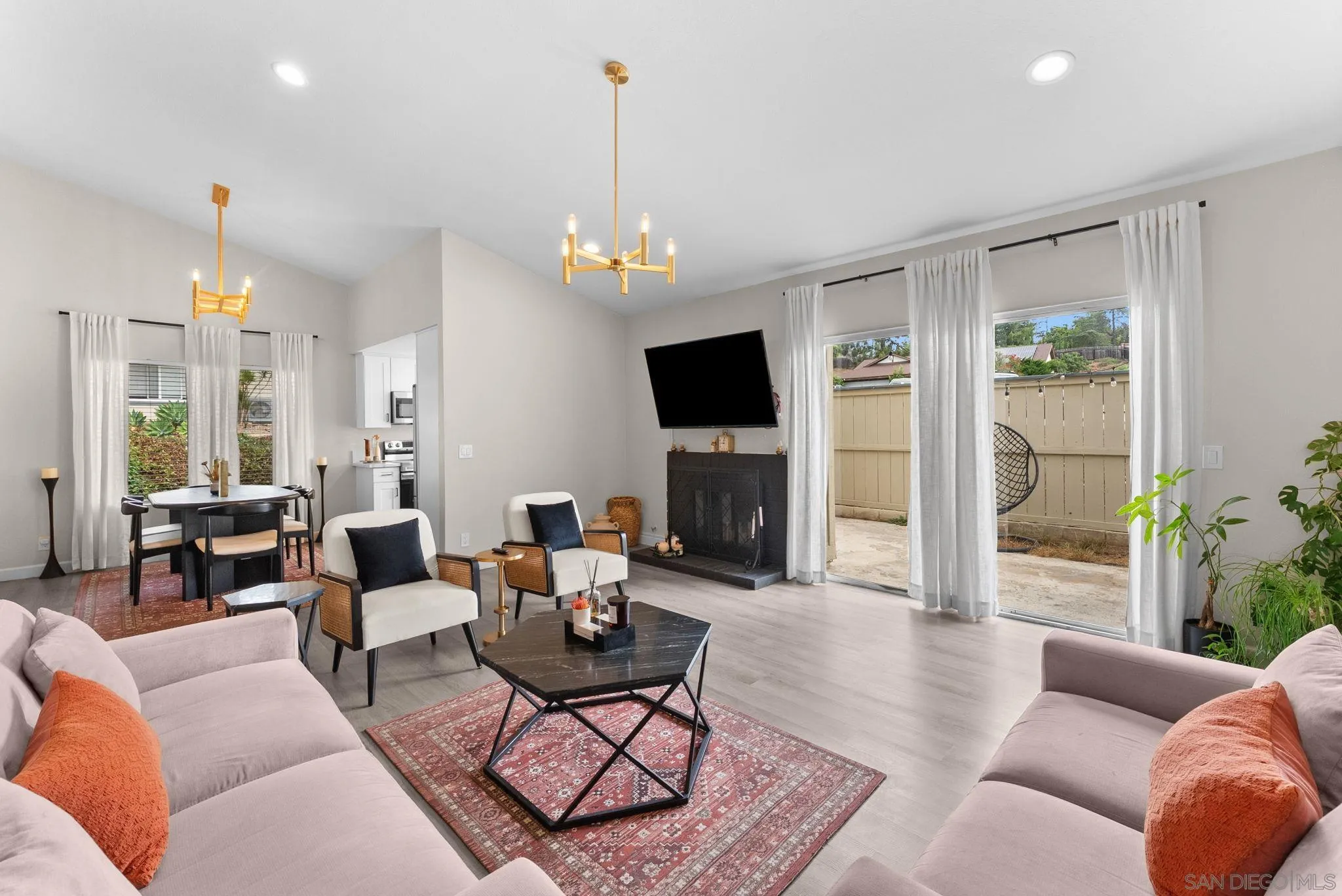 154 Cerco Rosado, San Marcos, CA 92069 - Photo 5 of 36, San Marcos, CA