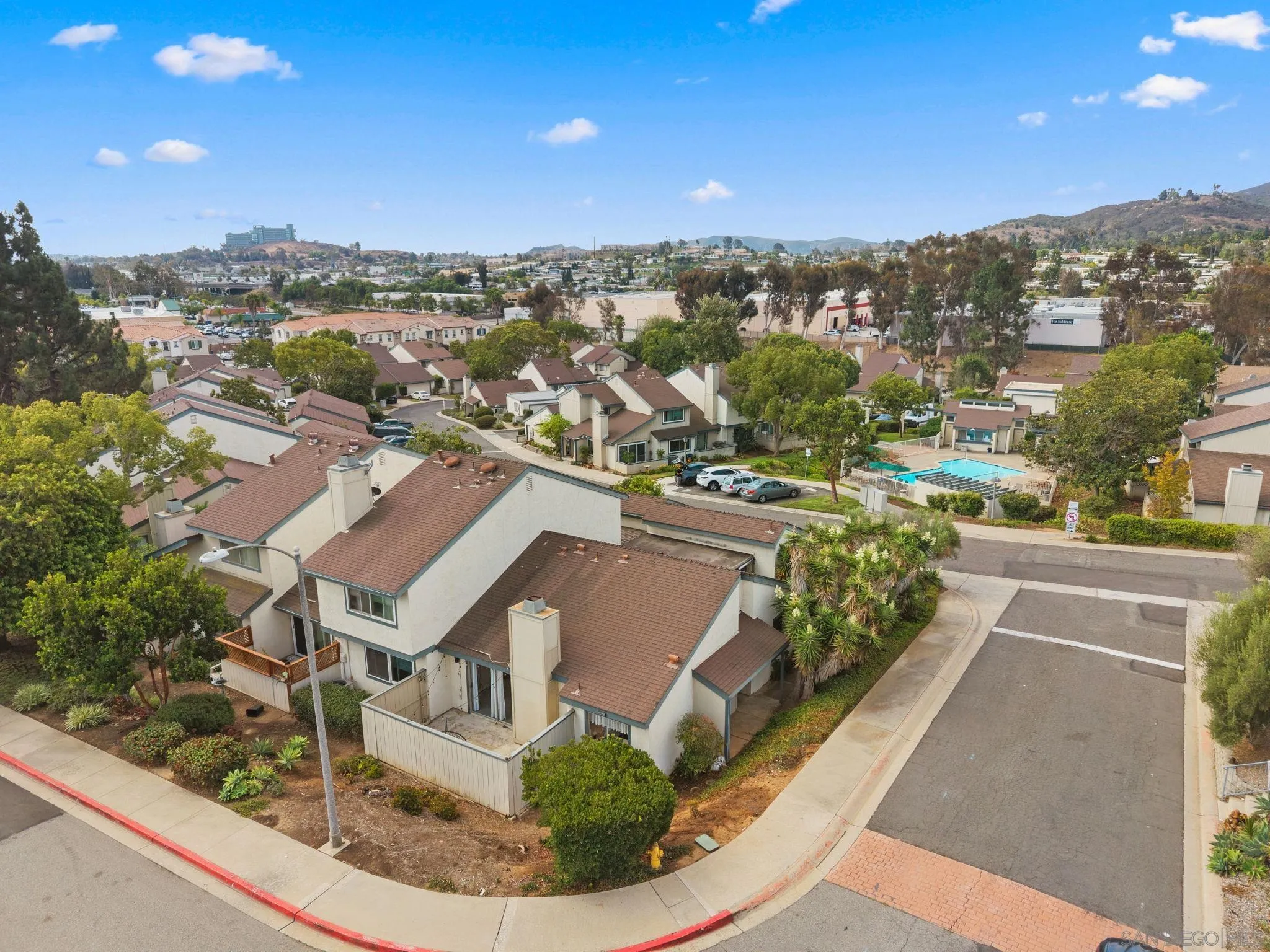 https://cdn.realtyfeed.com/cdn/127/260020797/c340eb0ced05b4c20b6324388406d045.webp