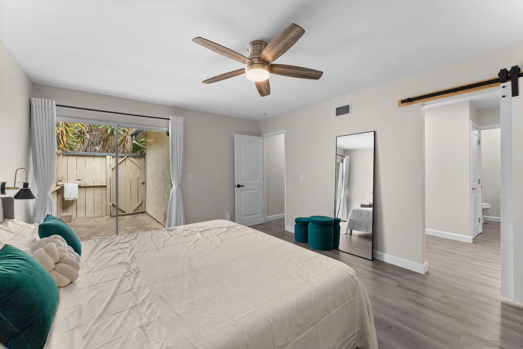 https://cdn.realtyfeed.com/cdn/127/260020797/d38beed15d4035d4dad437865789cae2.webp