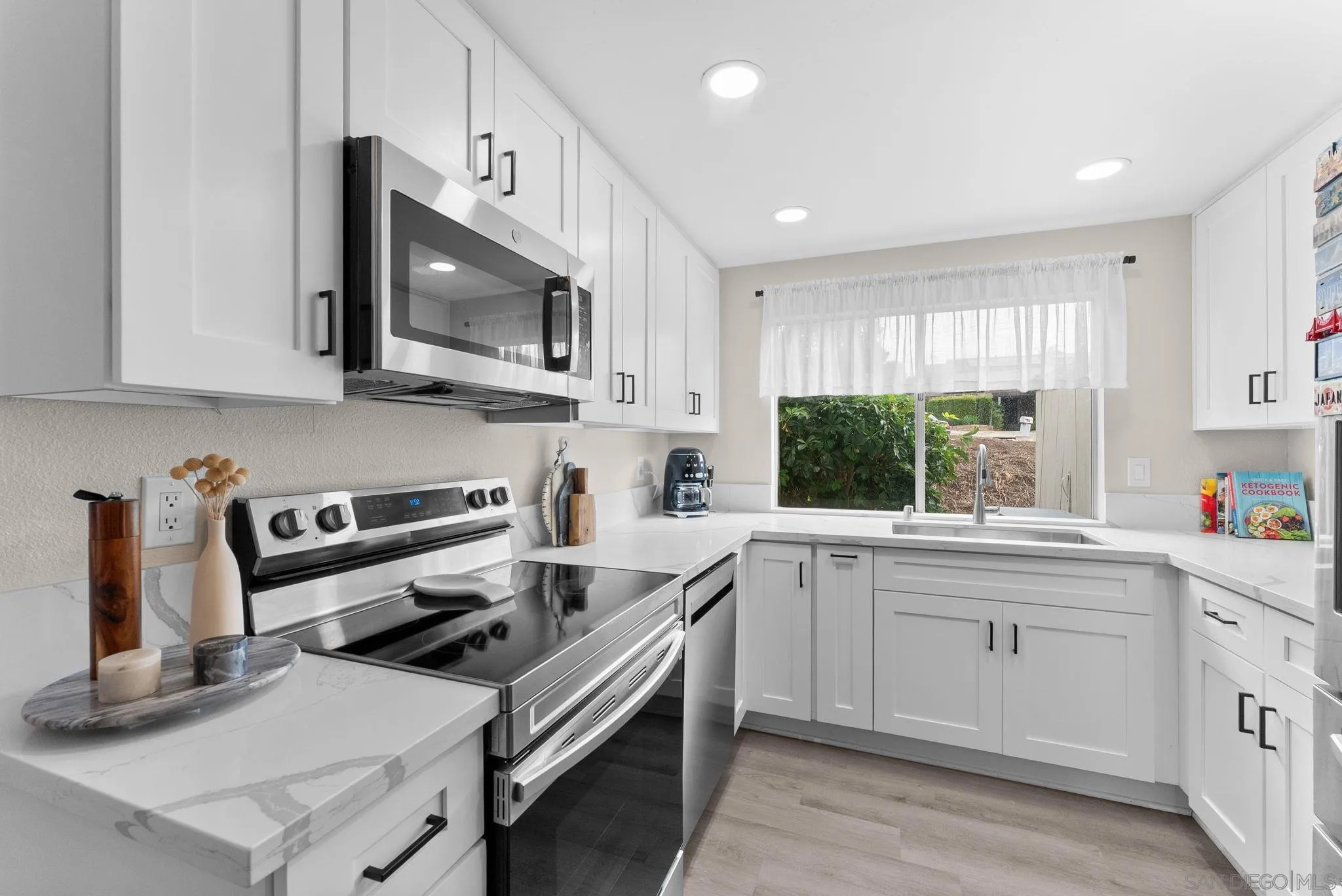 https://cdn.realtyfeed.com/cdn/127/260020797/d95db7e7c67d677858d2cd2add84b770.webp