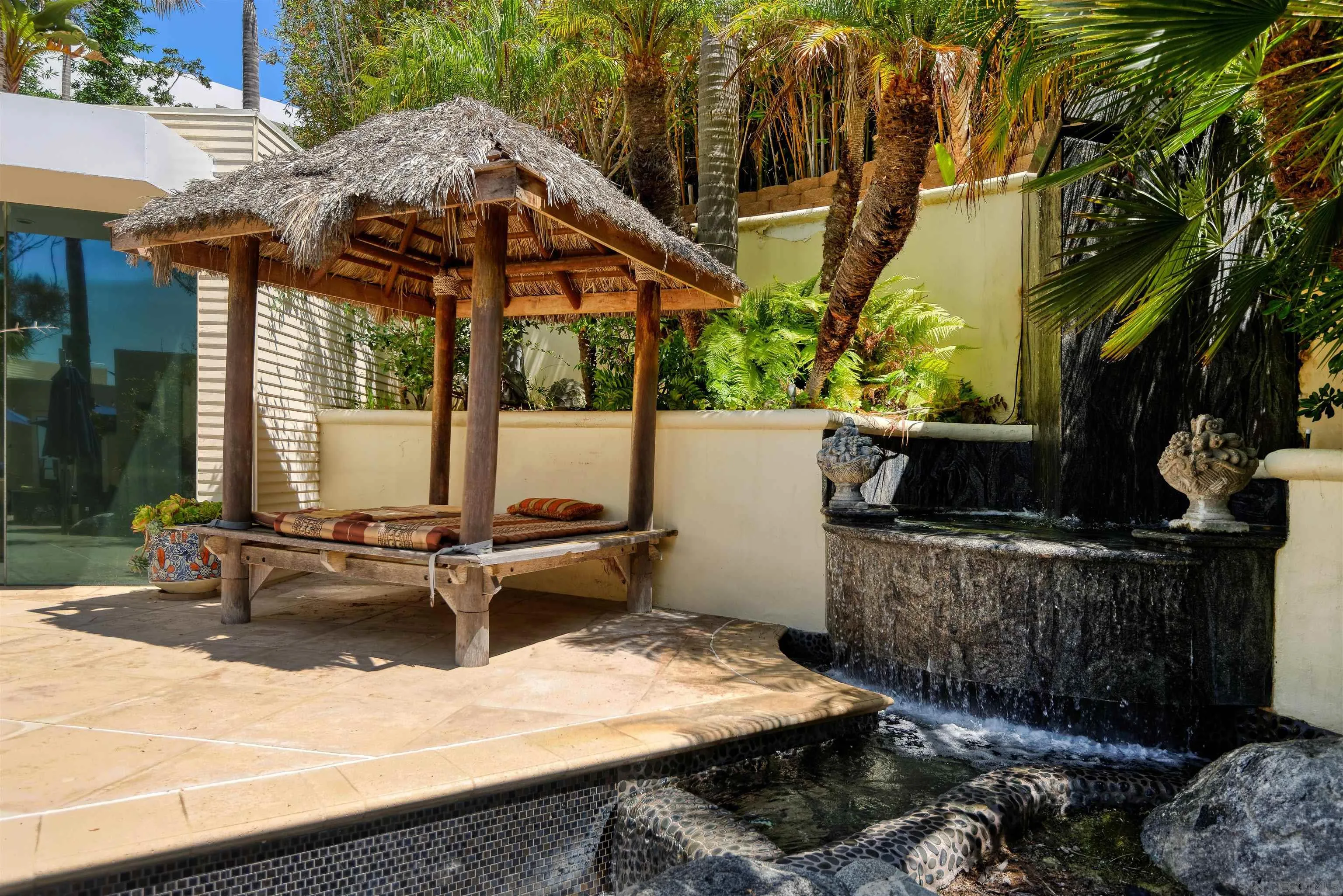 https://cdn.realtyfeed.com/cdn/127/260020799/2954601c2faac436988d064638c3bc6b.webp