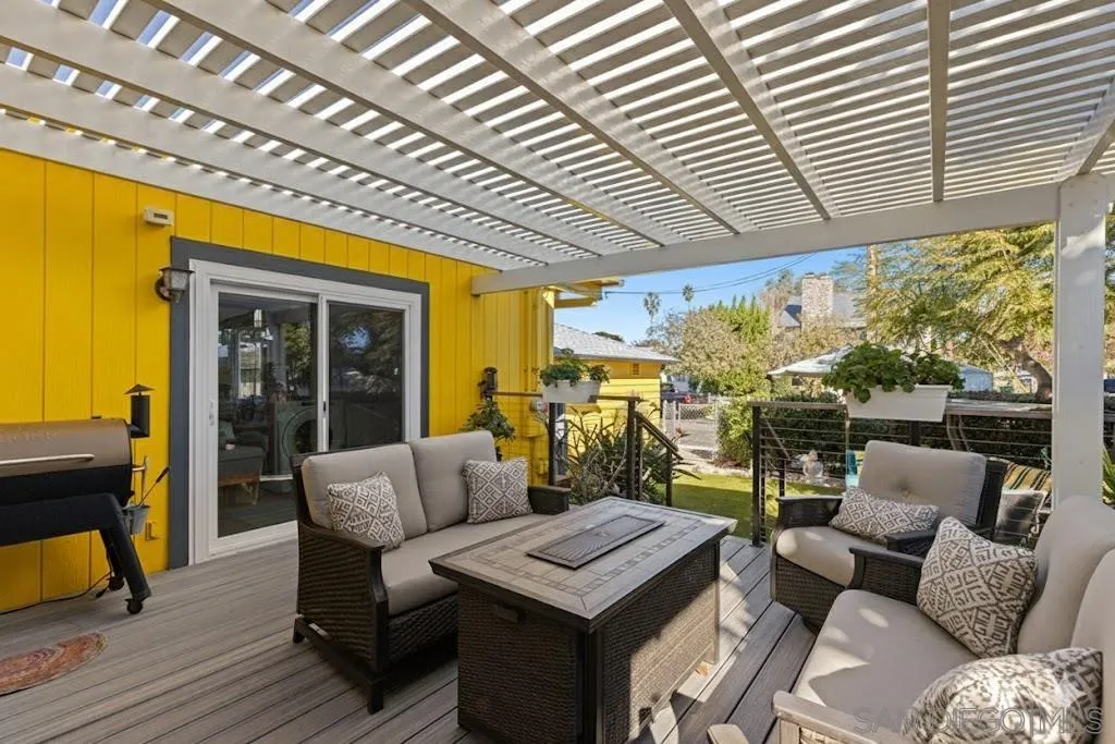 https://cdn.realtyfeed.com/cdn/127/2600208/c5a787be5e4654197b21e1f1717e3f05.webp