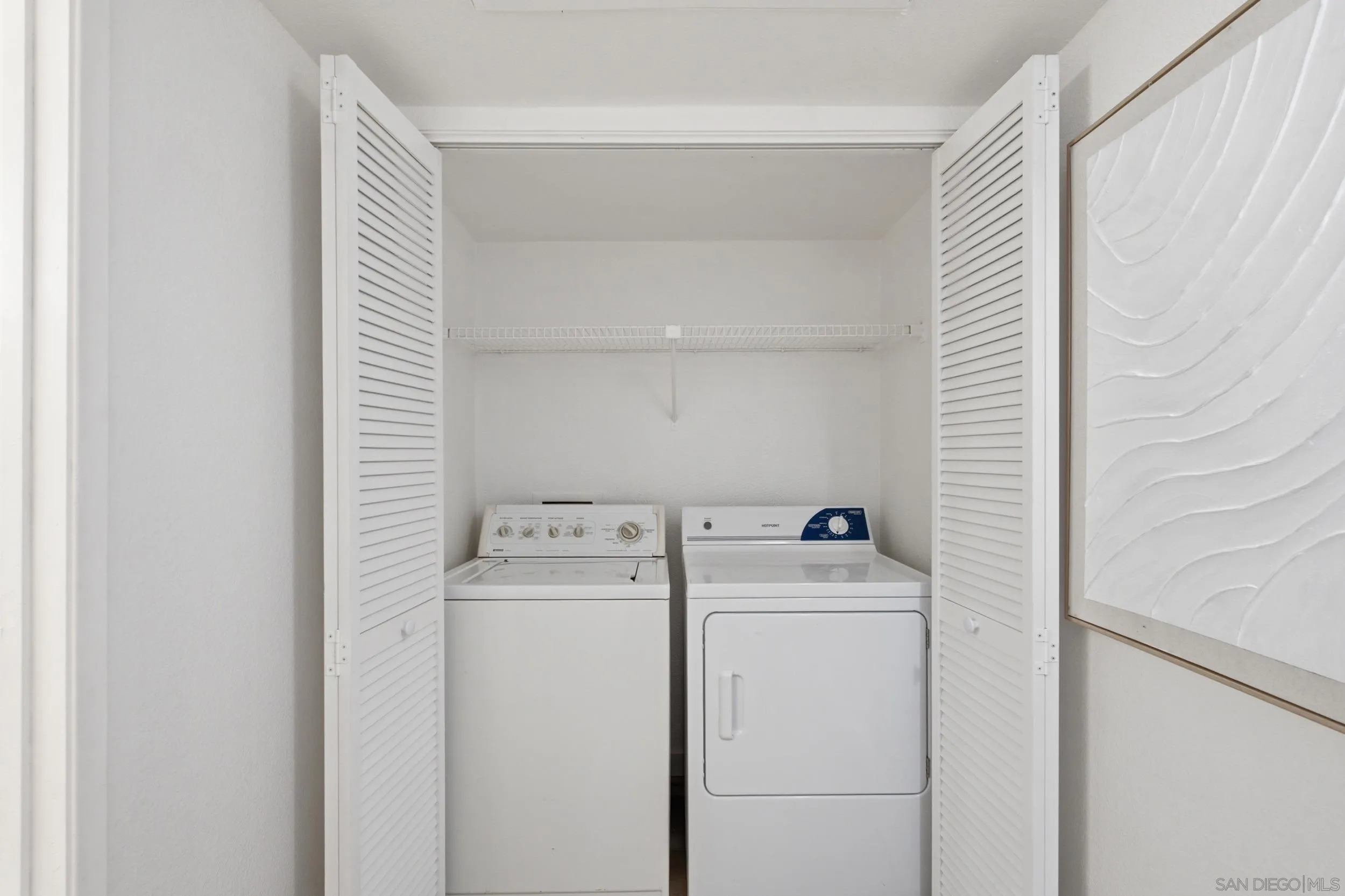 https://cdn.realtyfeed.com/cdn/127/260020801/ce5883ca093c1214258ba900ced35fb6.webp