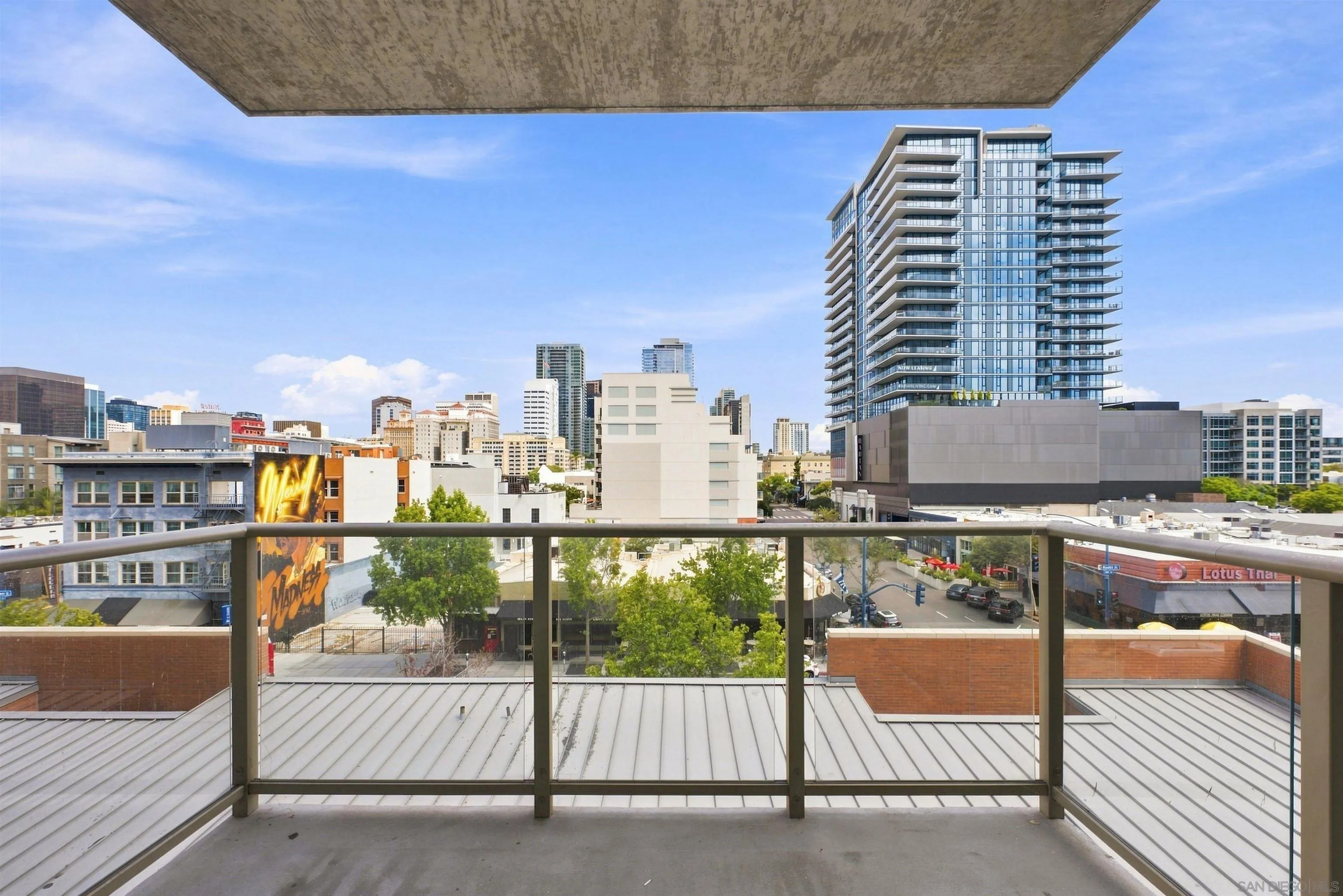 https://cdn.realtyfeed.com/cdn/127/260020802/0f8e10d77ebe95acc64247513baf58cc.webp