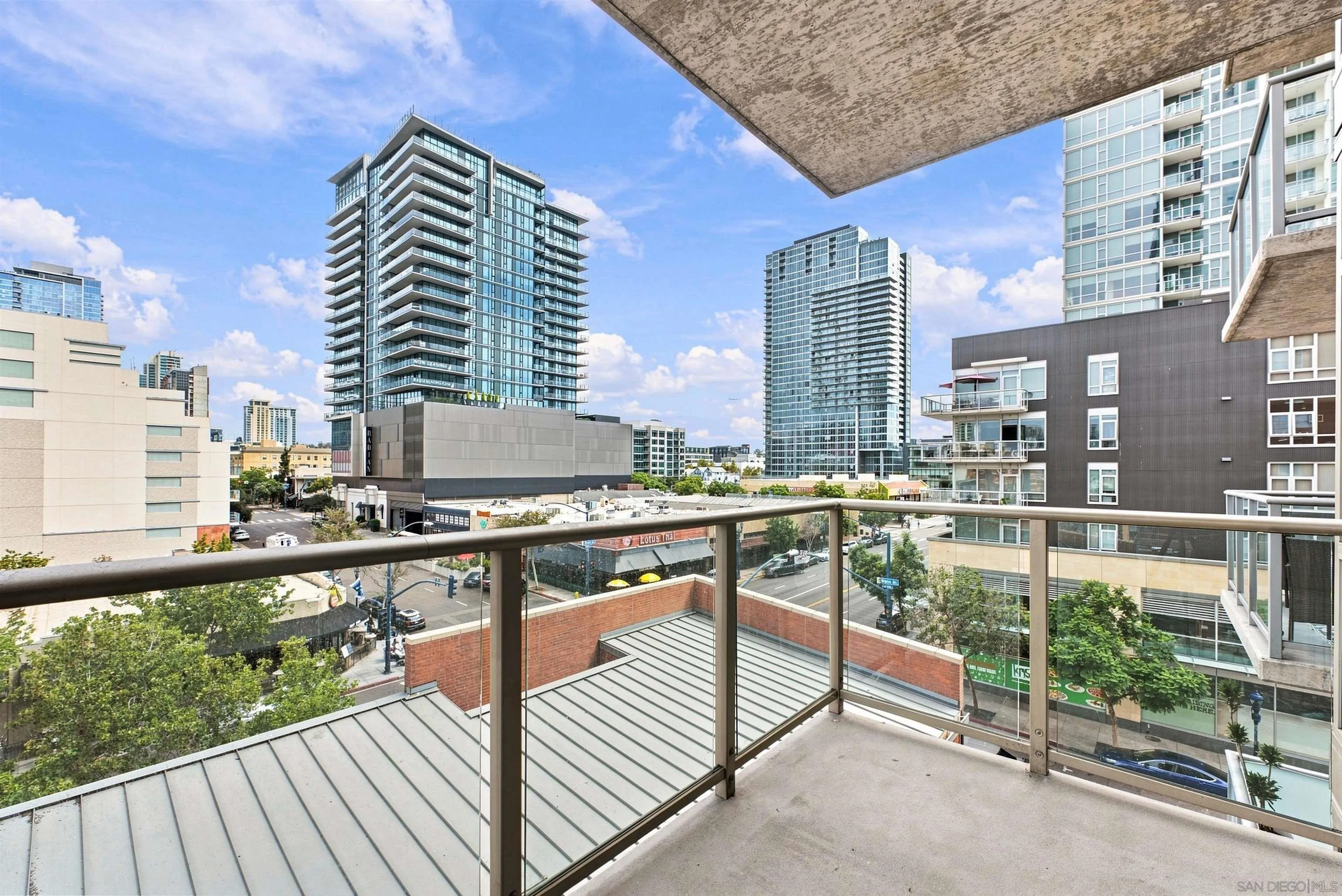 https://cdn.realtyfeed.com/cdn/127/260020802/2644f1d0a048b98cb1d40f6514d90abb.webp