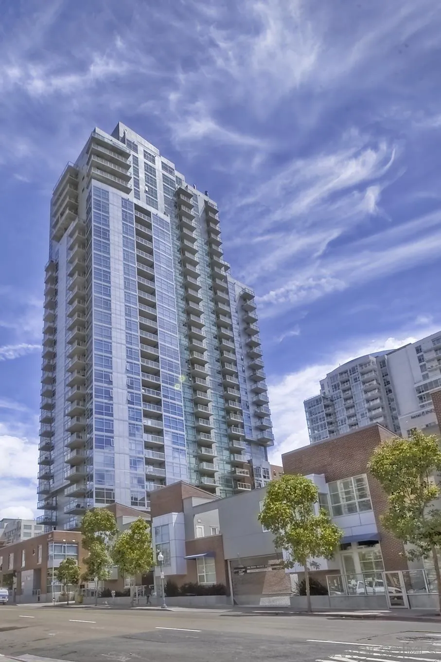 https://cdn.realtyfeed.com/cdn/127/260020802/3394625f2154645bcbe238033267d4e0.webp