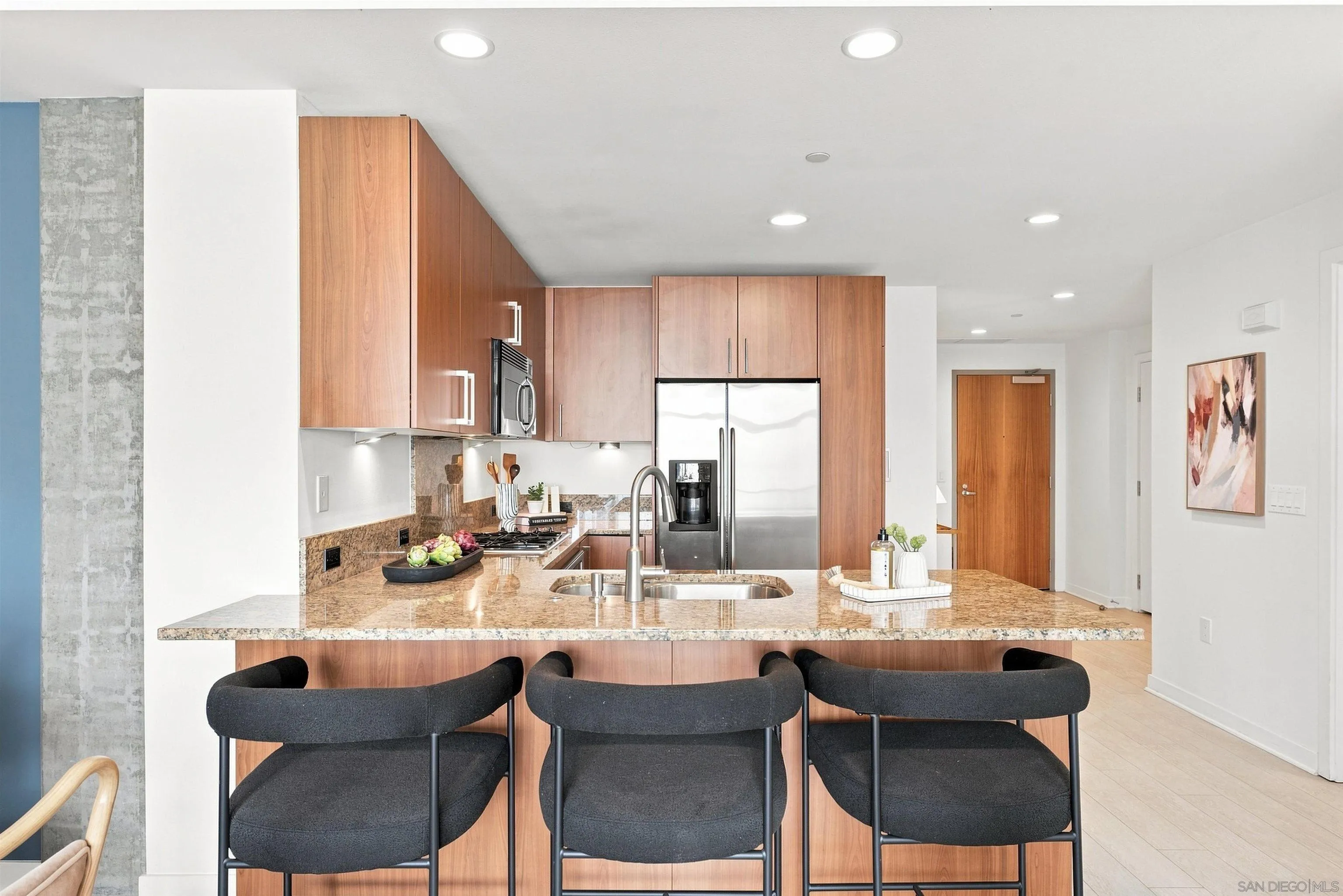 https://cdn.realtyfeed.com/cdn/127/260020802/772cdae1d09c2689dd6618af6195a47d.webp
