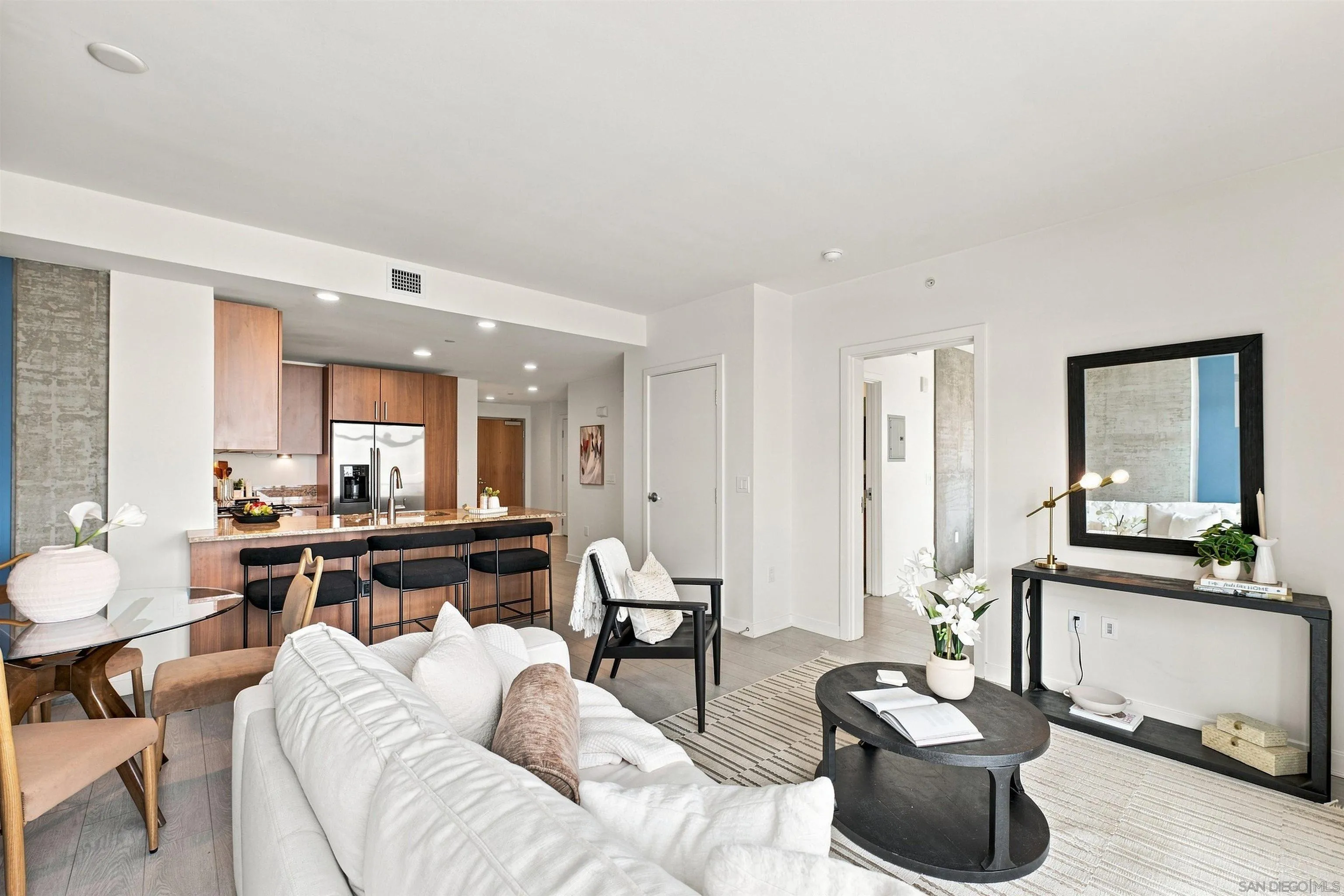 https://cdn.realtyfeed.com/cdn/127/260020802/b33cea9ea40190ecf63449ddea90b3f9.webp