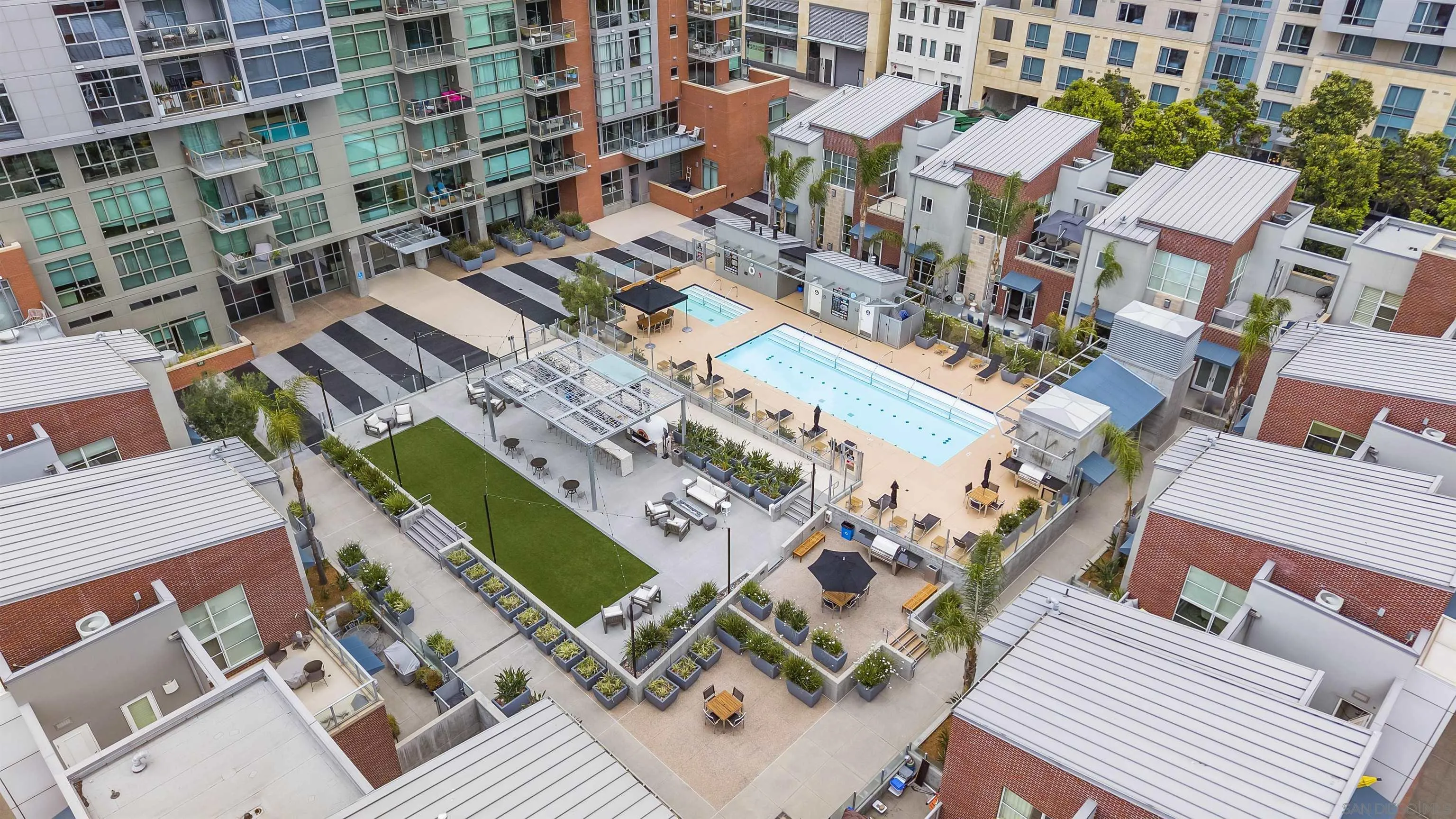 https://cdn.realtyfeed.com/cdn/127/260020802/e6de66469fbd61cbcd0660df373835d2.webp