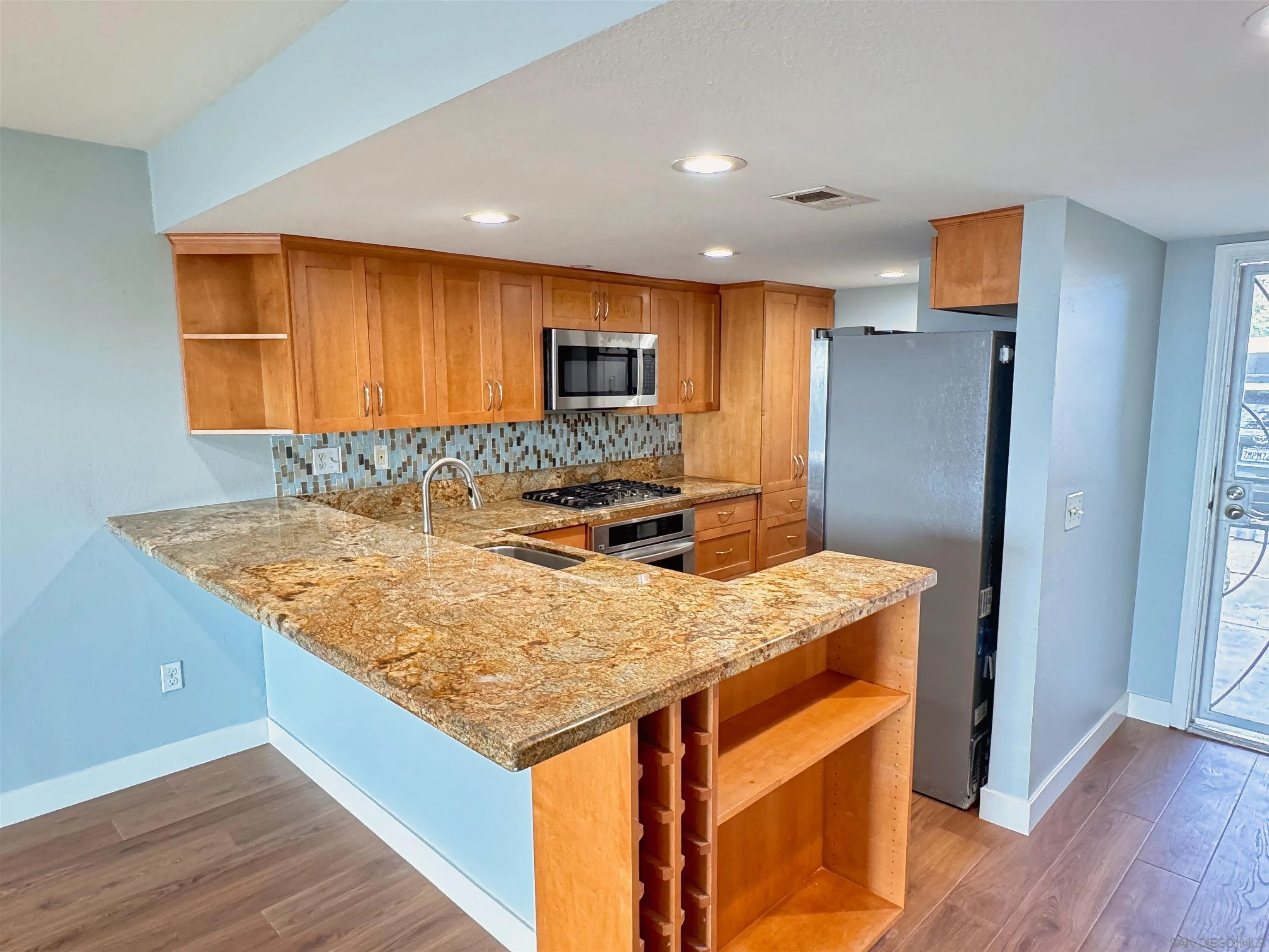 https://cdn.realtyfeed.com/cdn/127/260020813/147f073b9a49a0f29989963f1e60ac4e.webp