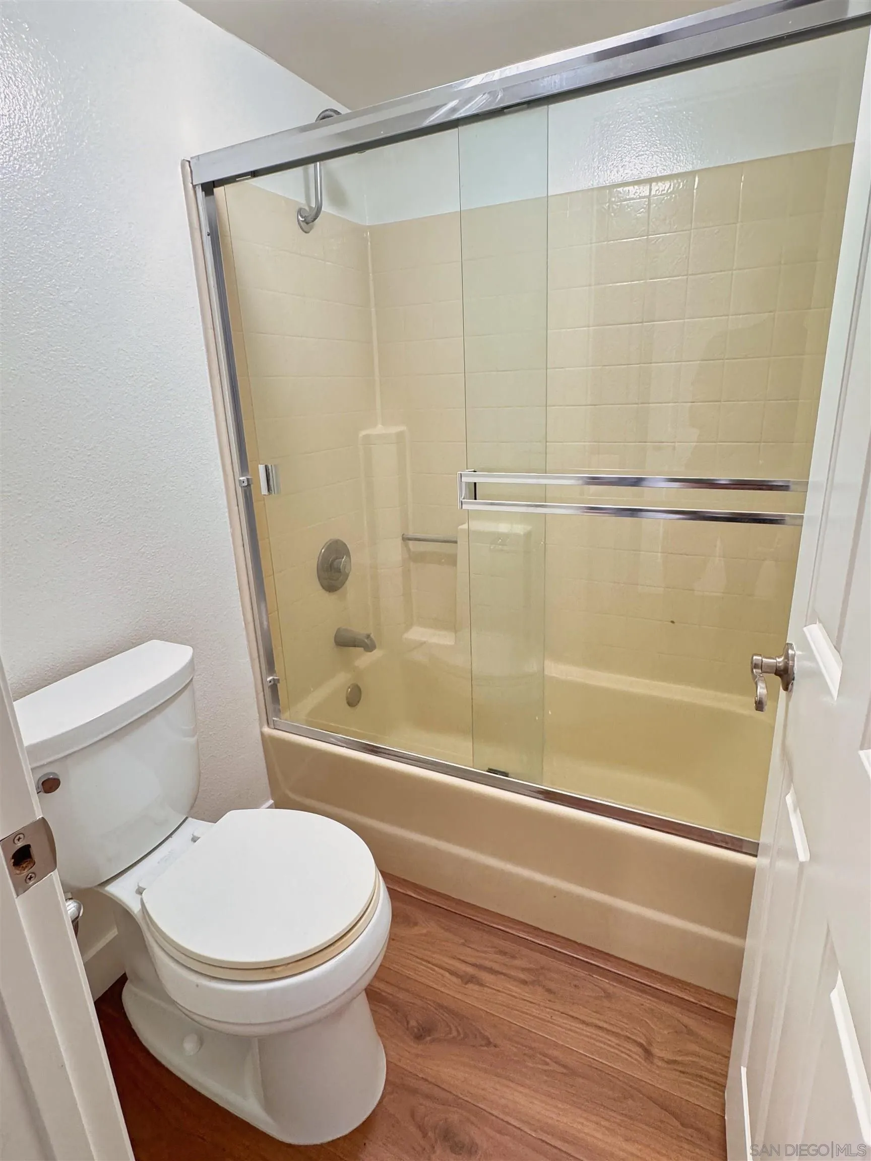 https://cdn.realtyfeed.com/cdn/127/260020813/c65ecb8330e440cf31f0682a1b33d02d.webp