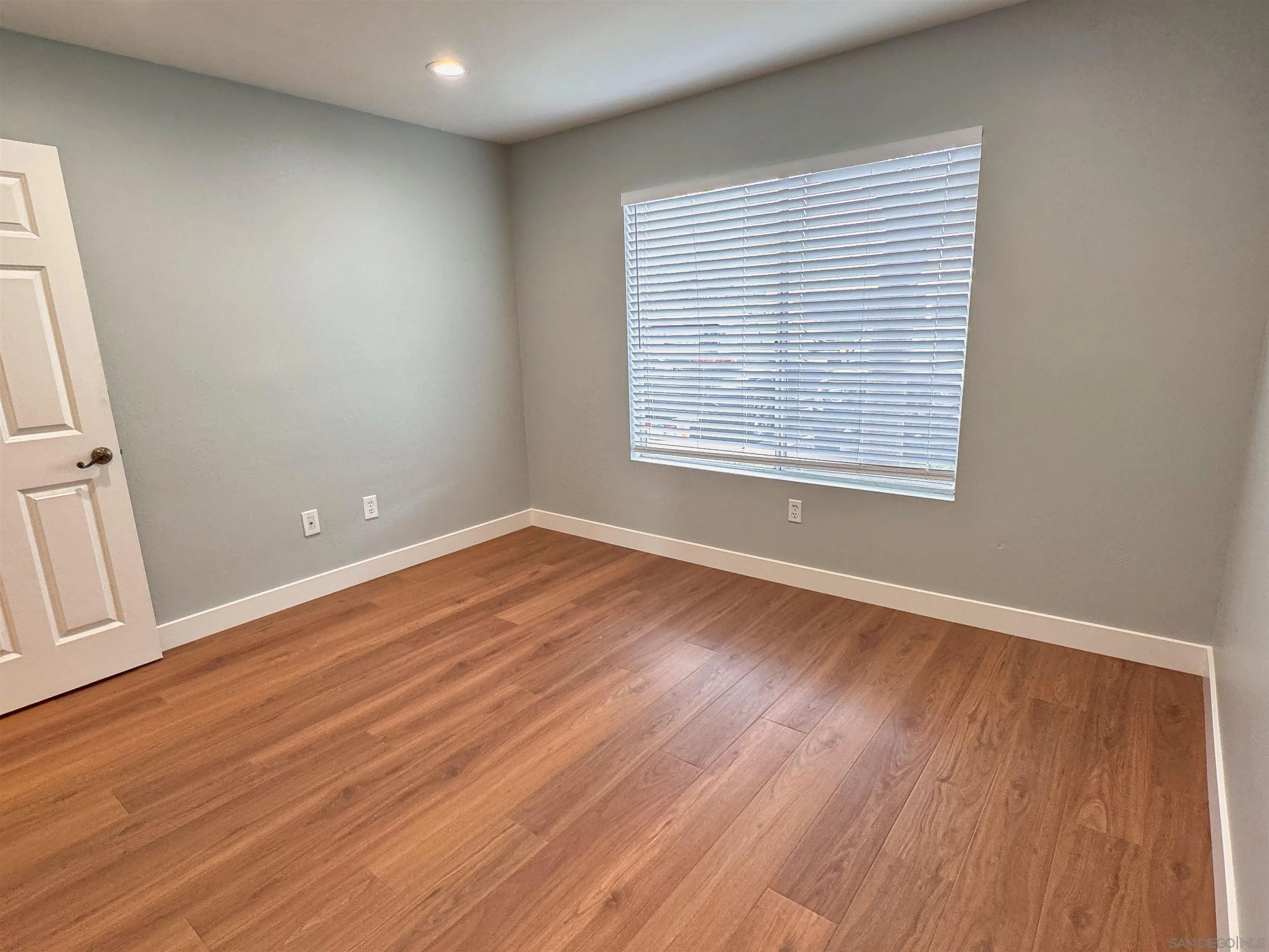 https://cdn.realtyfeed.com/cdn/127/260020813/fd9ca7bd2a460595f2509fd369c7d005.webp