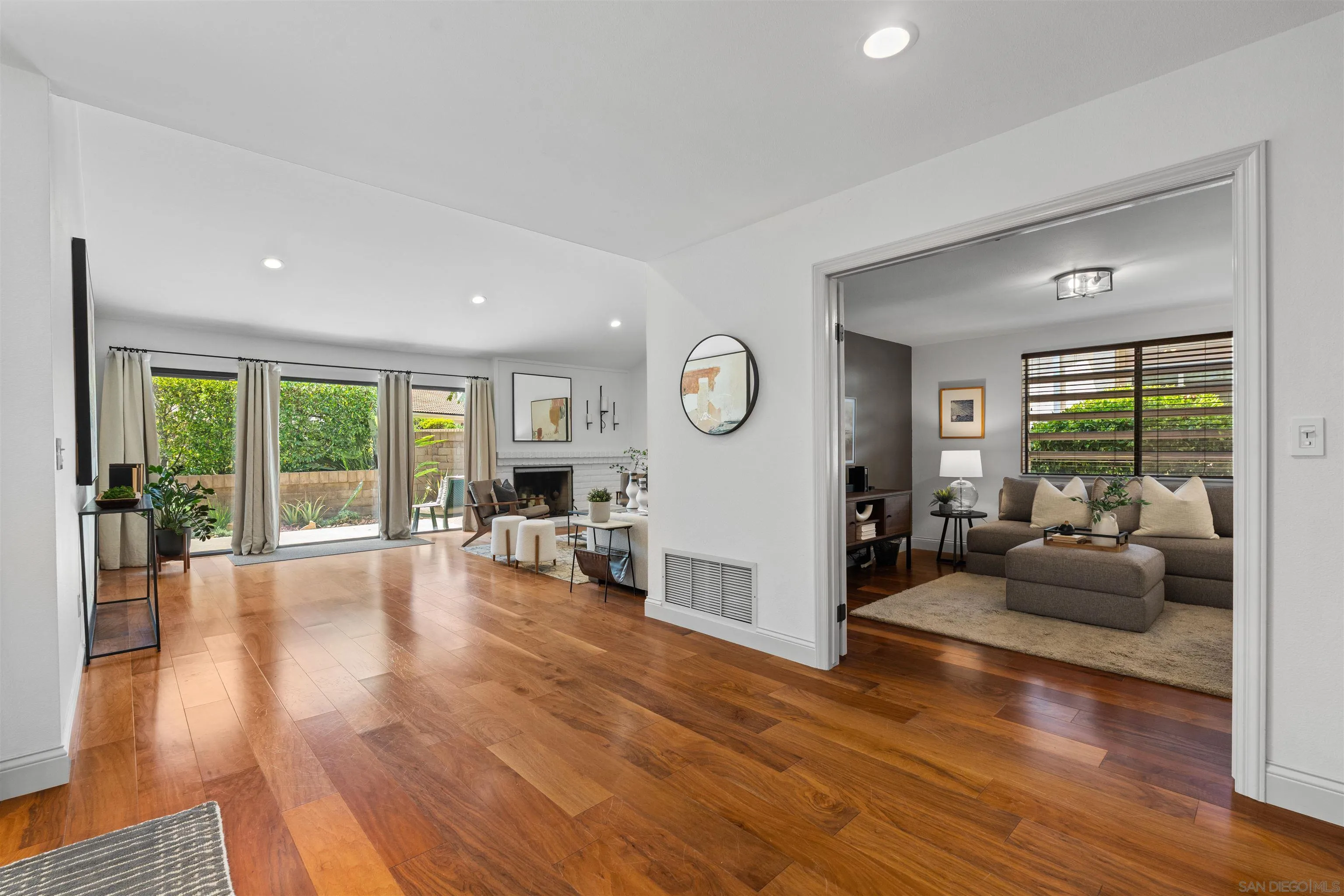 https://cdn.realtyfeed.com/cdn/127/260020814/3acf12c245296e3c24087a1c8ab54ea1.webp
