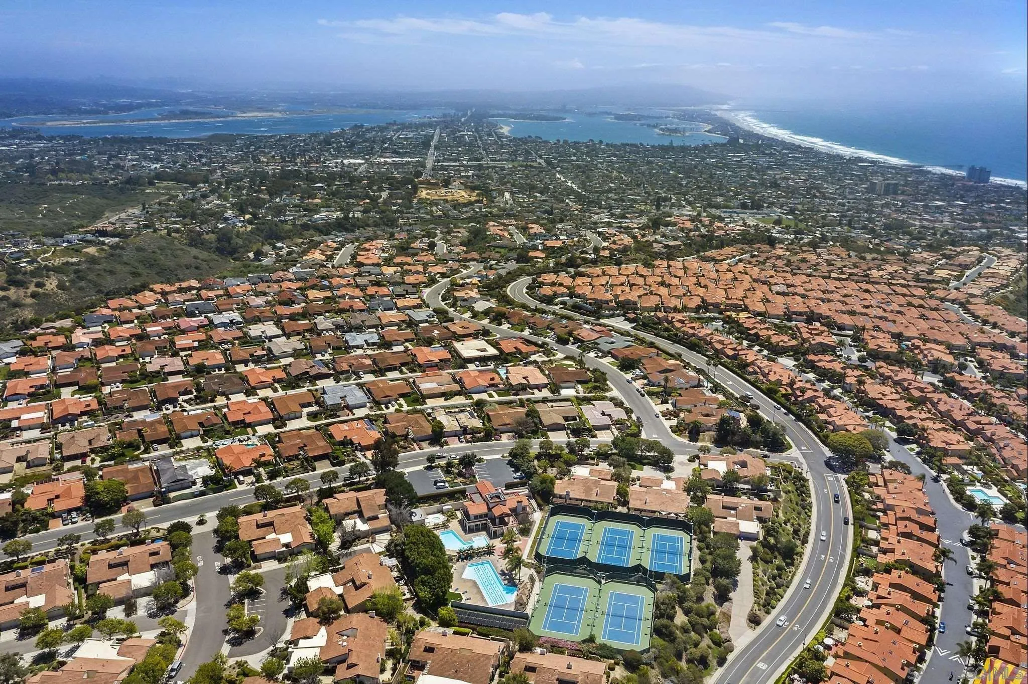 https://cdn.realtyfeed.com/cdn/127/260020814/6e9bdf3a659694d3899ea50dbc310947.webp