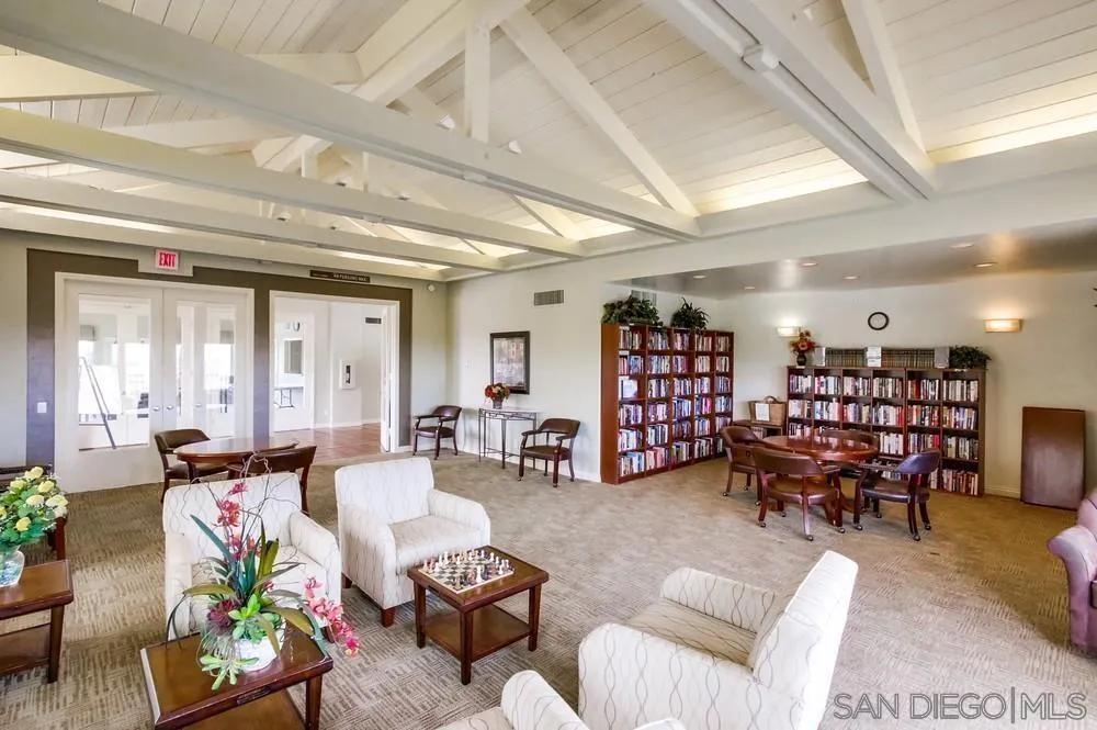 https://cdn.realtyfeed.com/cdn/127/260020814/ef4f3caf1b7230741bba6eff6dcb4db9.webp
