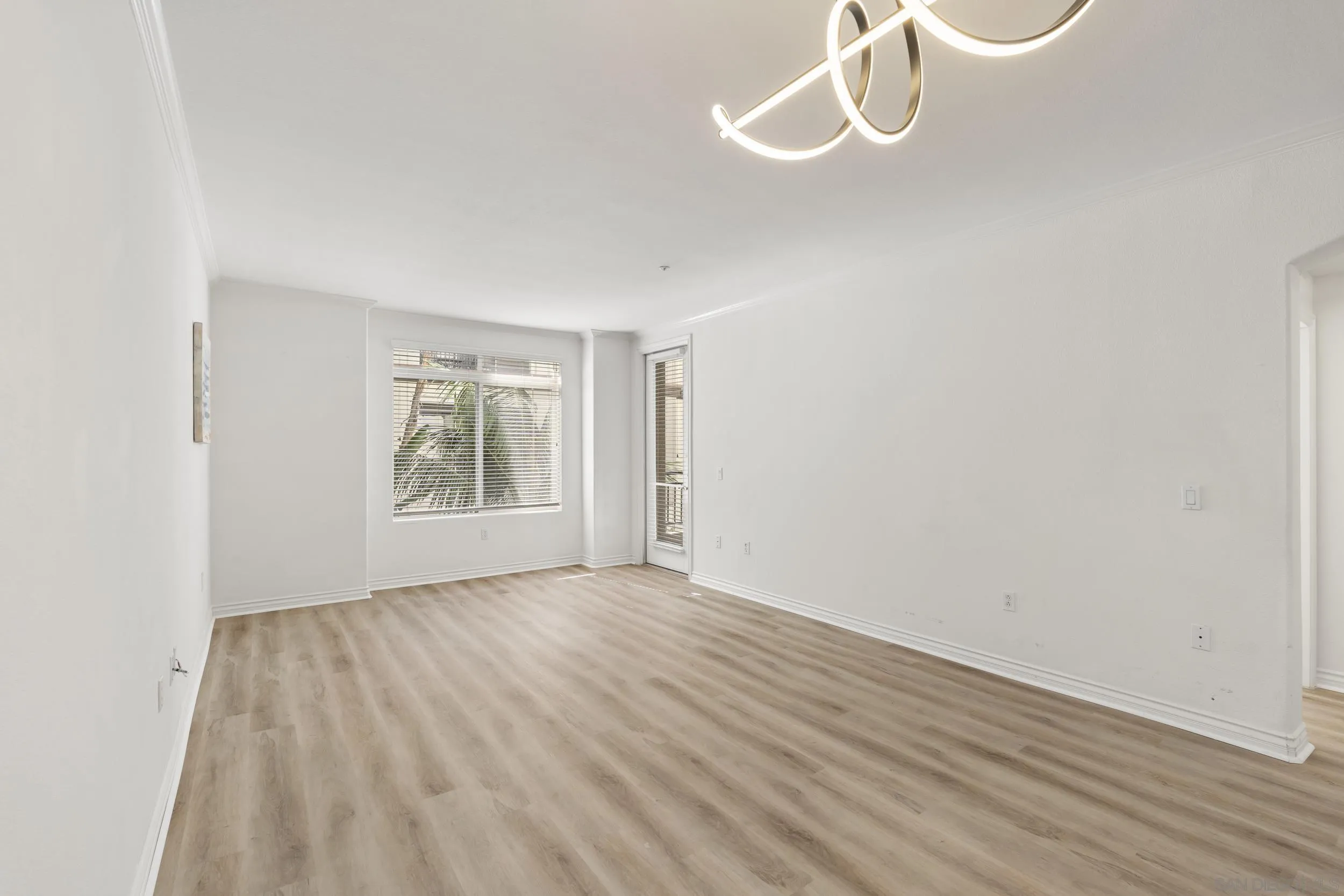 https://cdn.realtyfeed.com/cdn/127/260020816/2ad7d5ce2ced79127510e12acdfb1c0a.webp