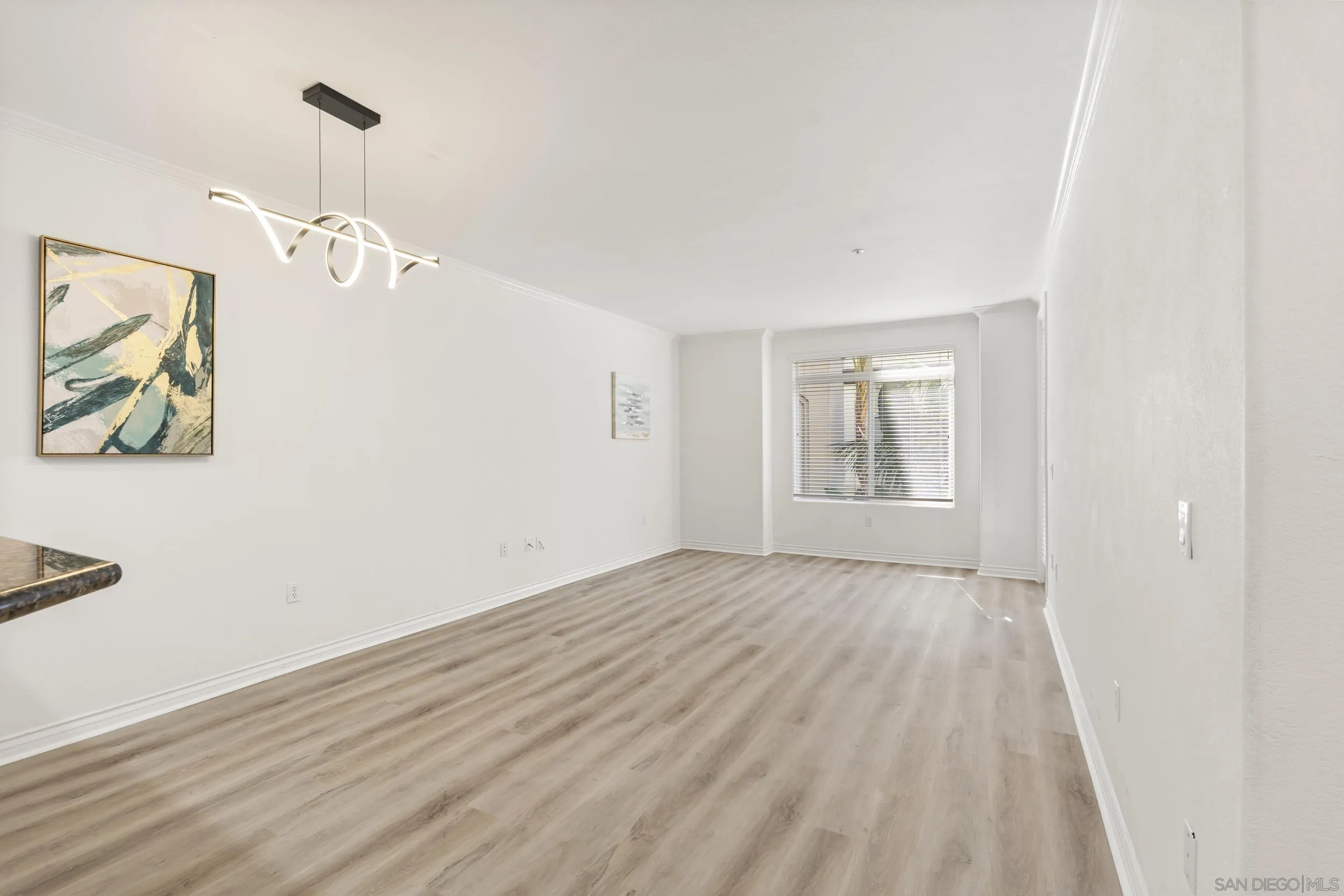 https://cdn.realtyfeed.com/cdn/127/260020816/99a933209f13d75ffcd6ab3e70ff17ce.webp