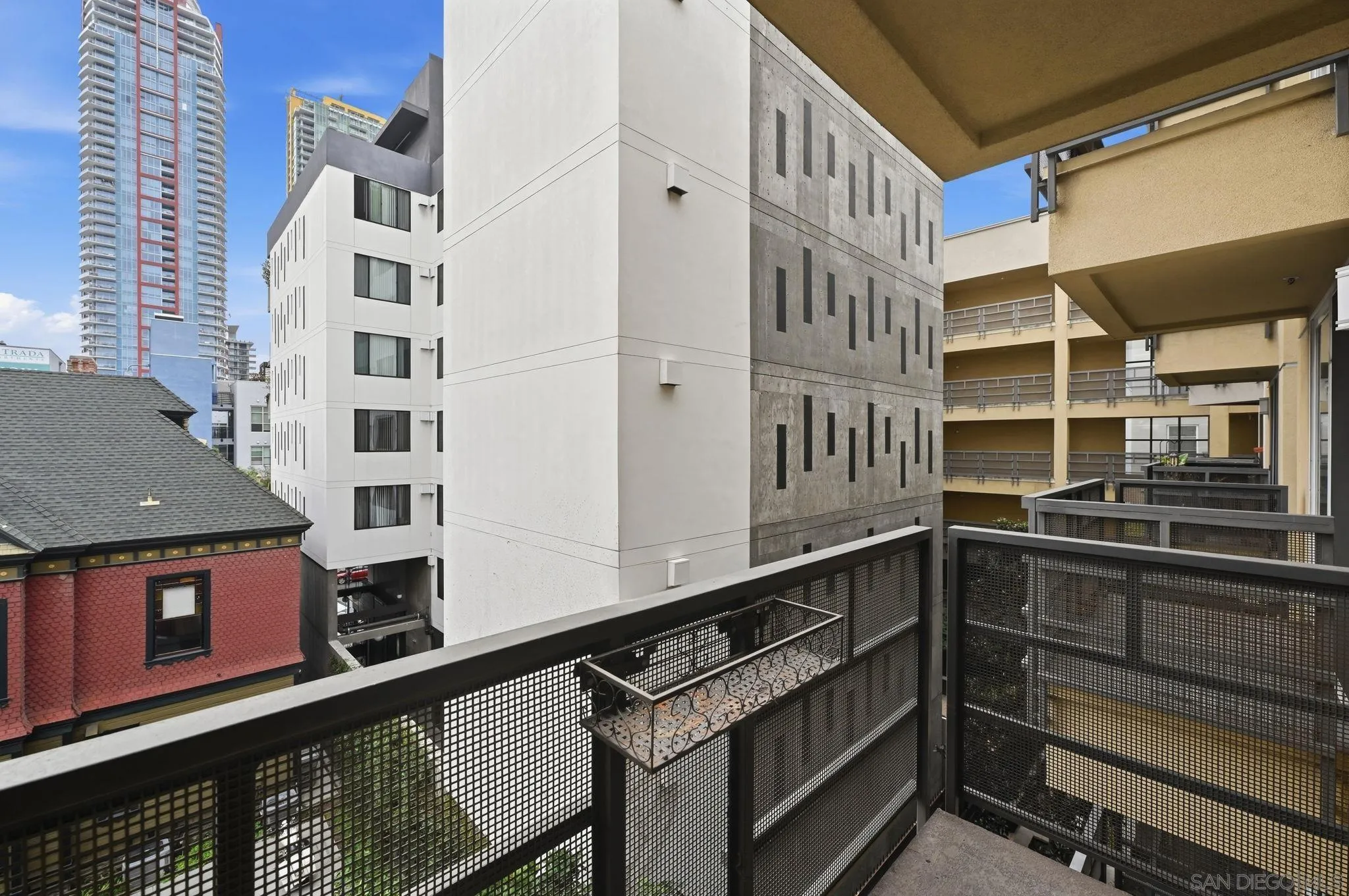https://cdn.realtyfeed.com/cdn/127/260020820/0568cc59a26ae914275ae7d5c9707a82.webp
