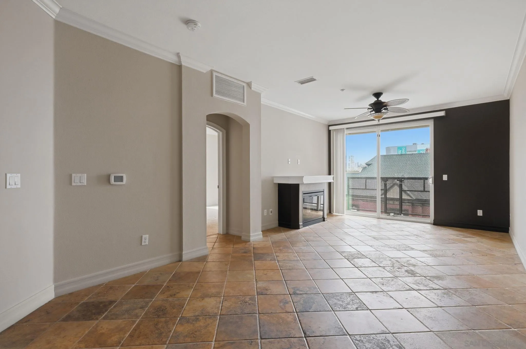 https://cdn.realtyfeed.com/cdn/127/260020820/60289fdc8b1a46cfa78b2596b3b1f8a3.webp